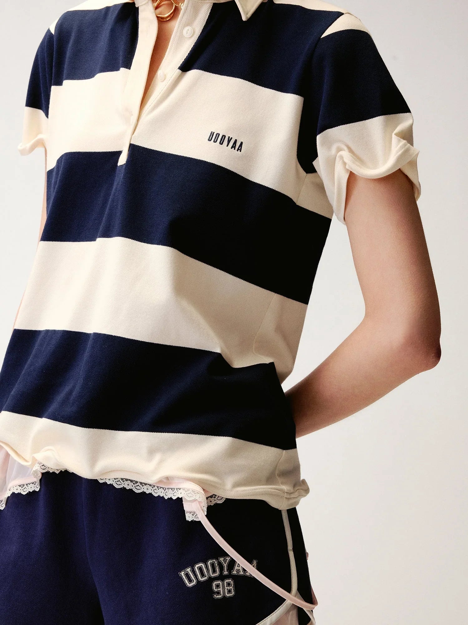 T-Shirt >