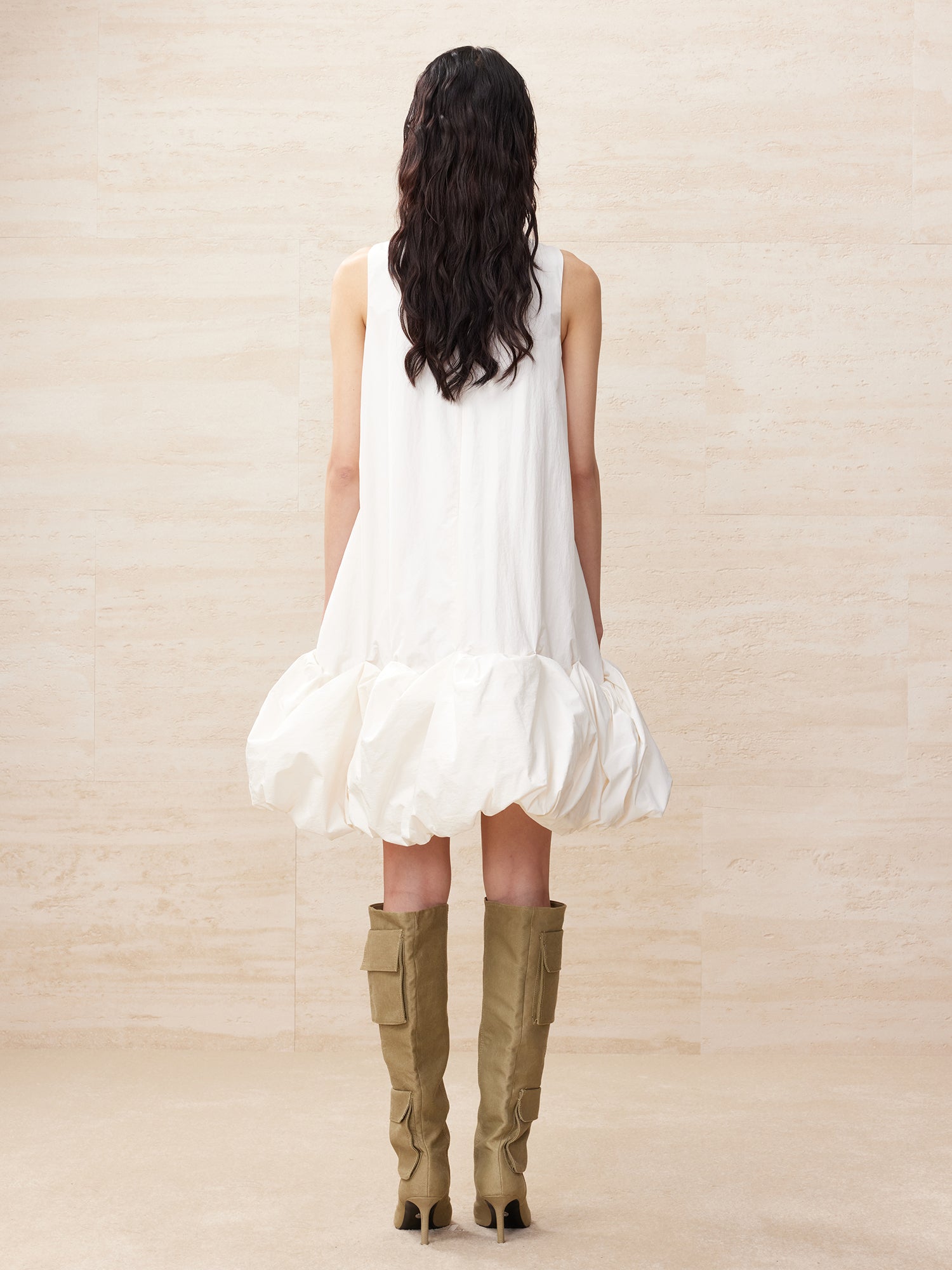 A-line sleeveless white bubble edge dress