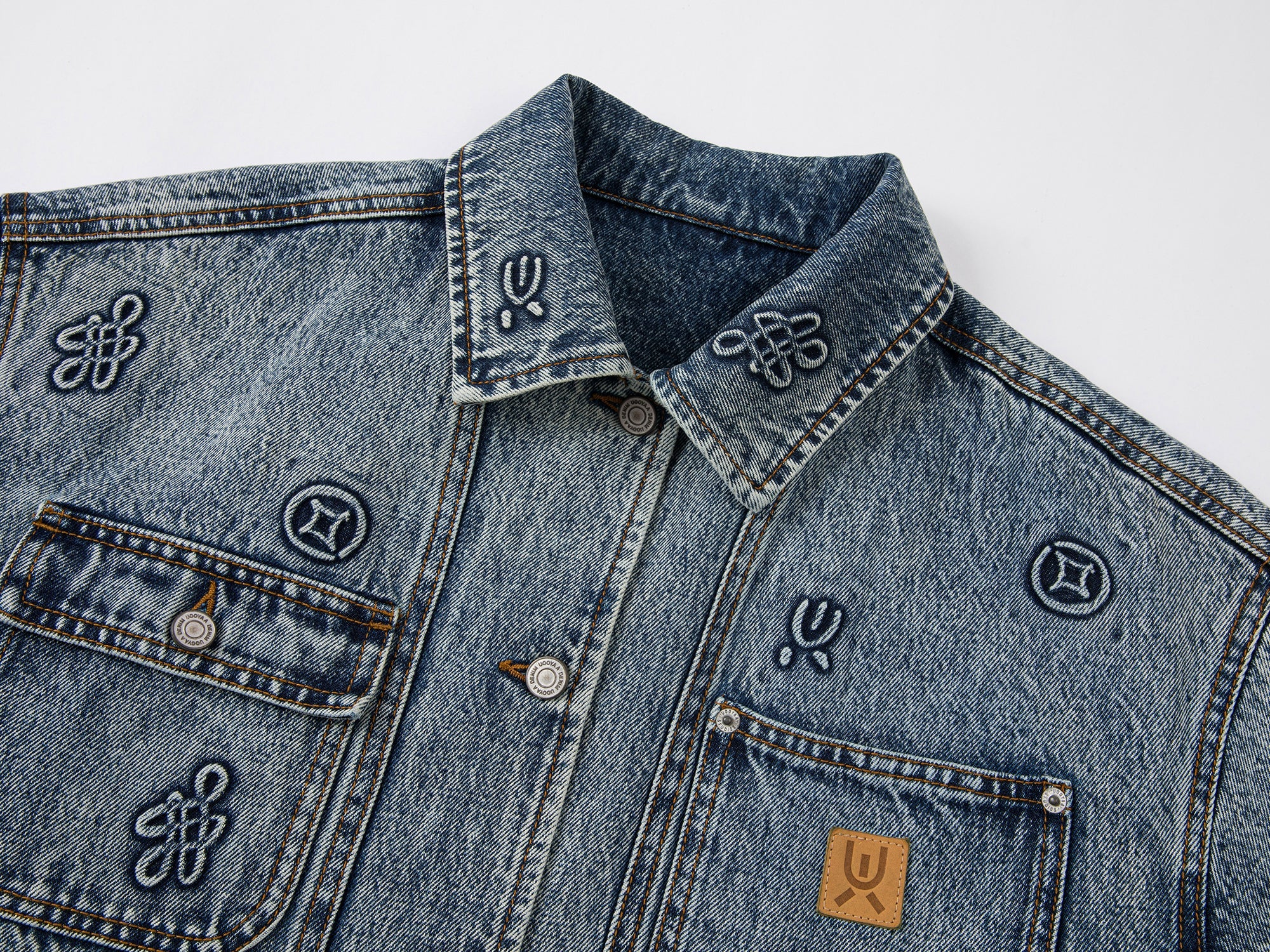 Chinese-Style embroidered hunting denim jacket