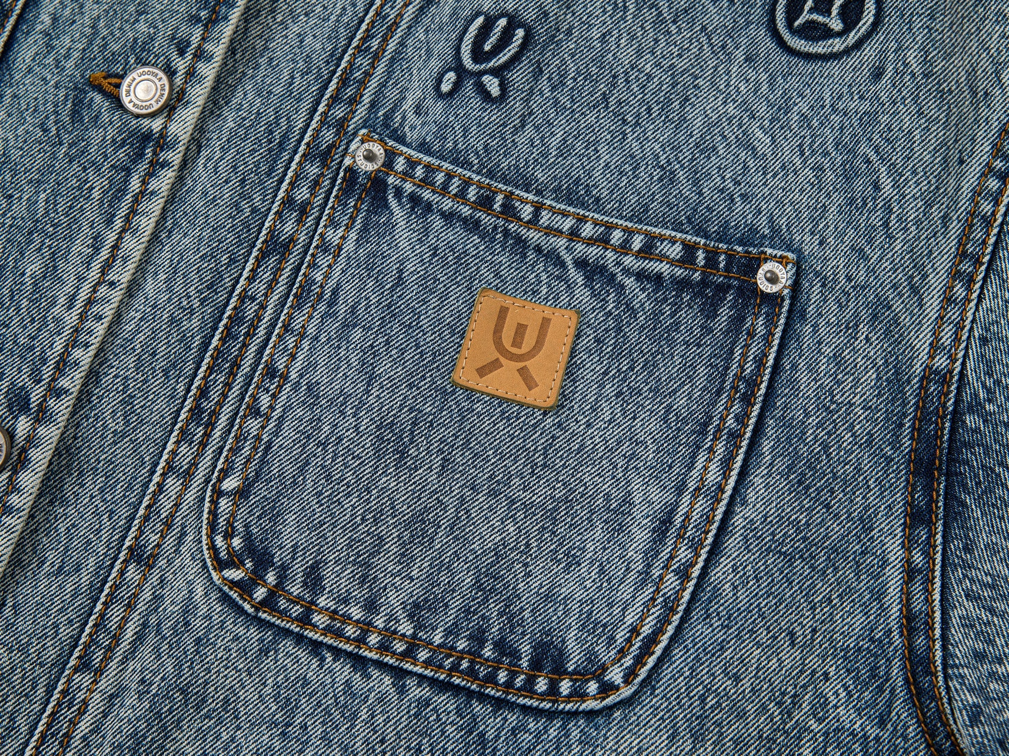 Chinese-Style embroidered hunting denim jacket