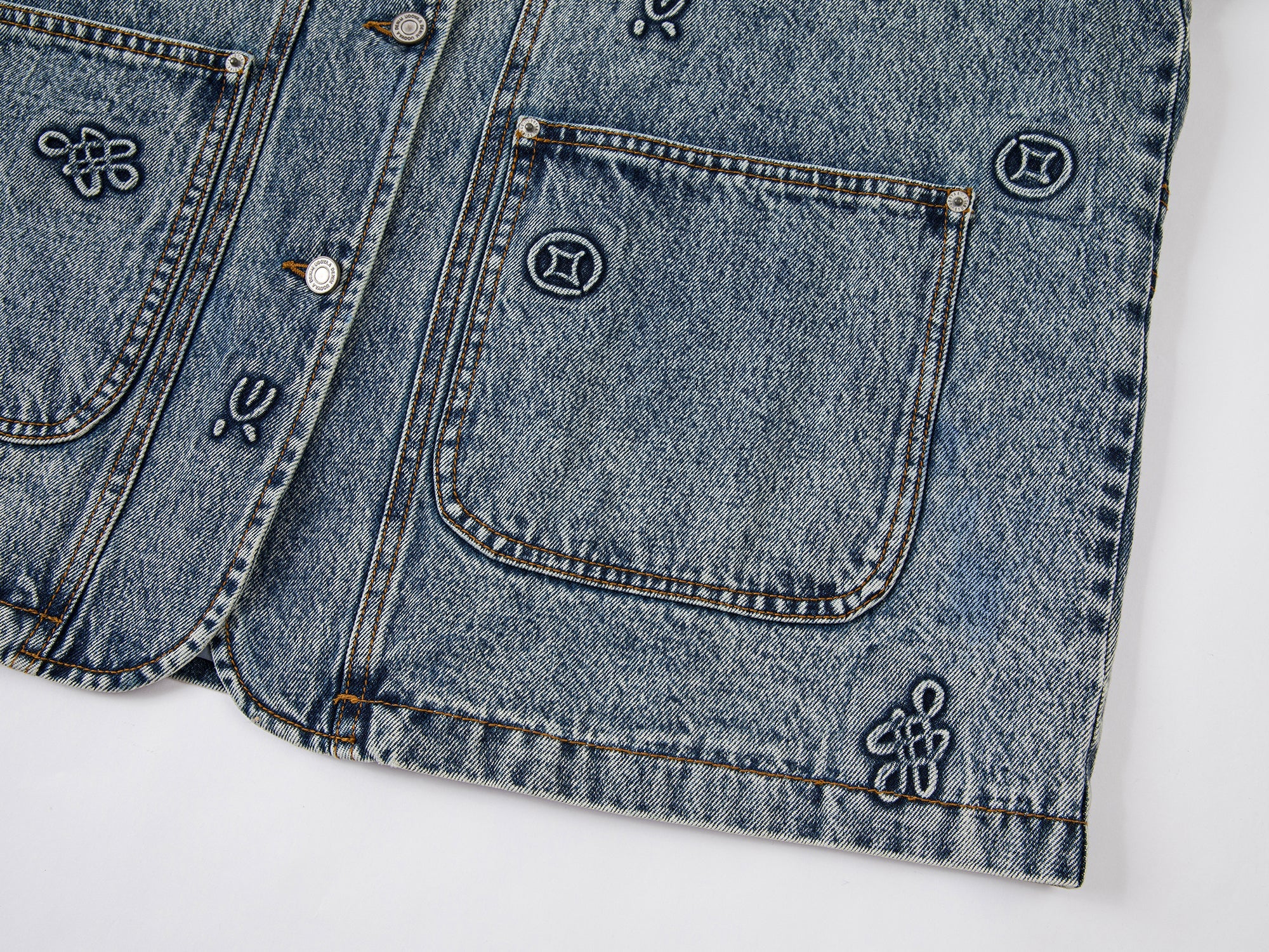 Chinese-Style embroidered hunting denim jacket