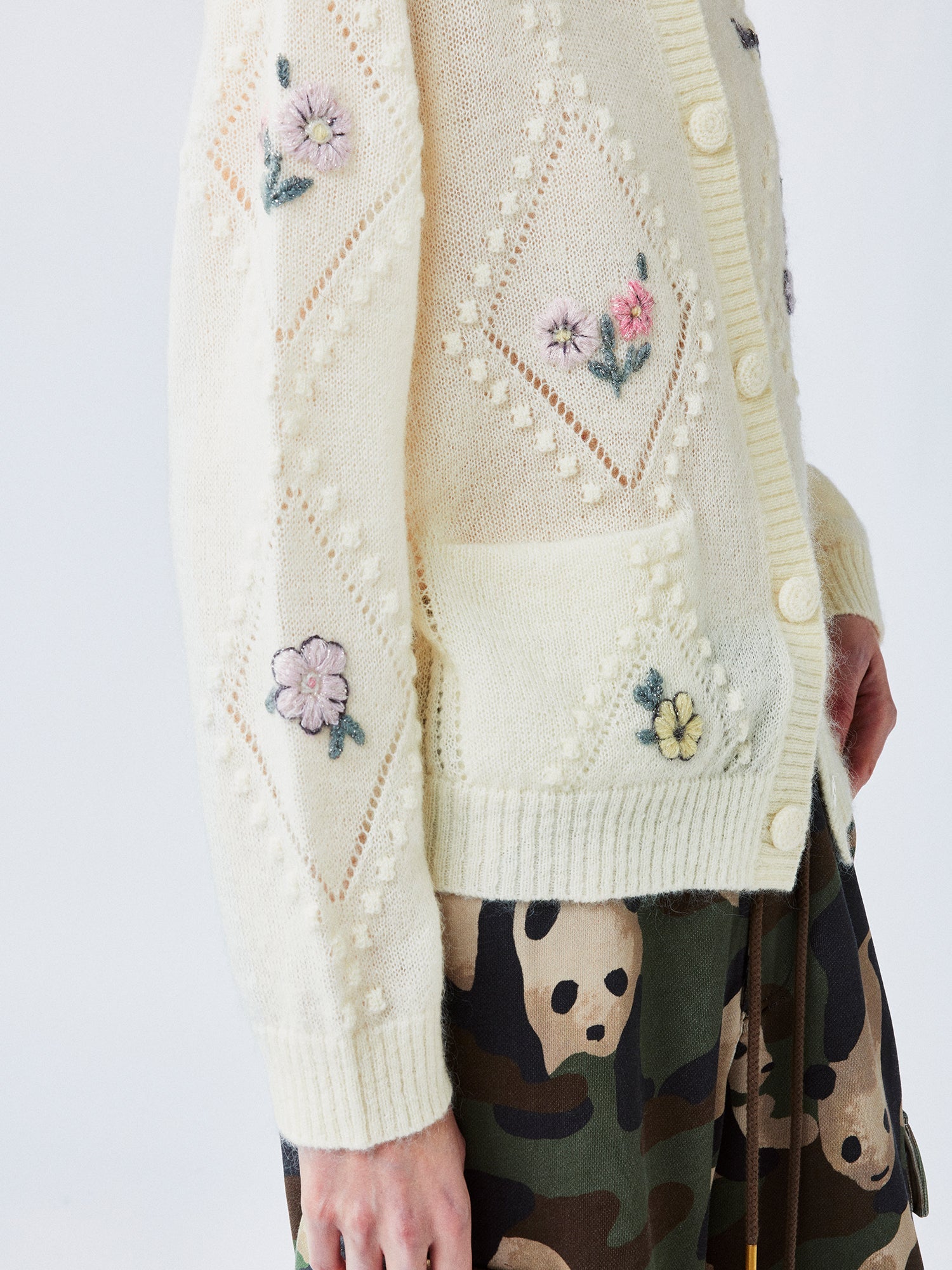 Diamond-pattern floral knit cardigan