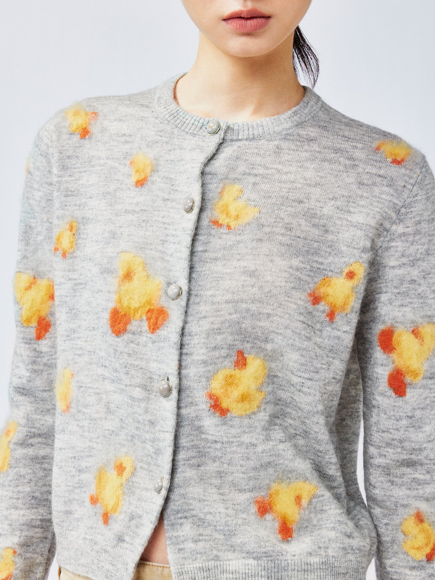 "I" duck round neck cardigan