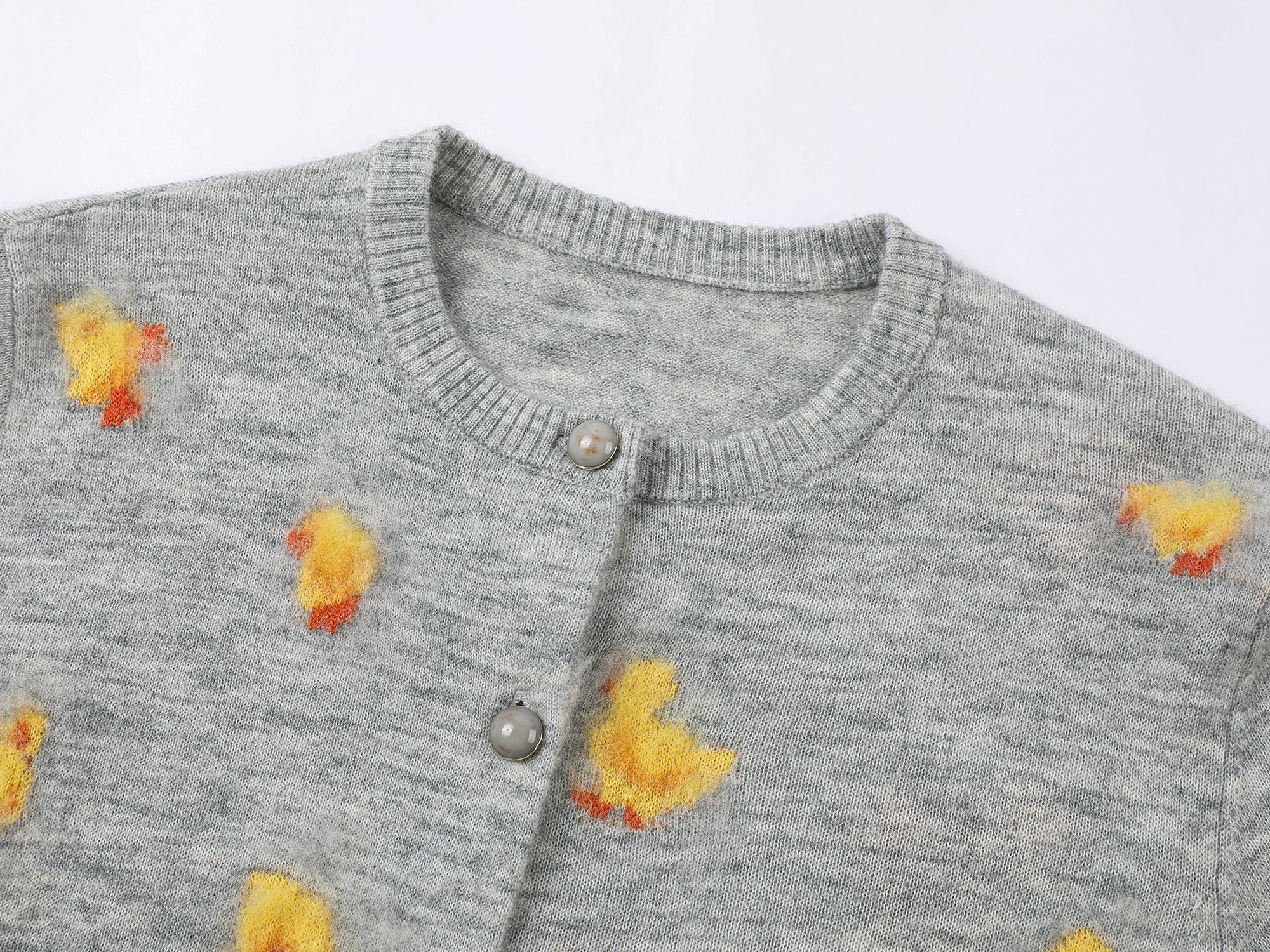"I" duck round neck cardigan