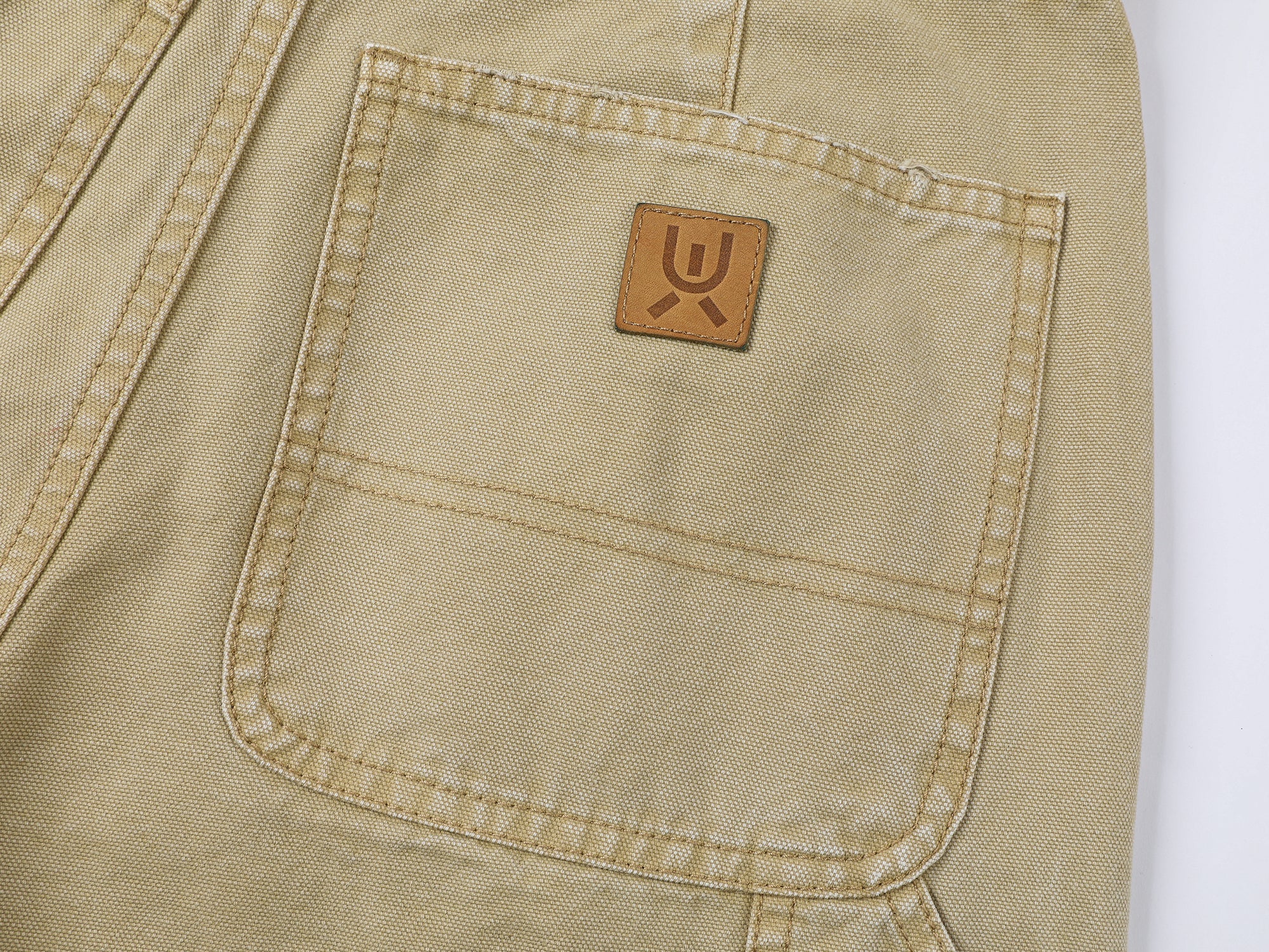 Nostalgic workwear pants with playful patchwork