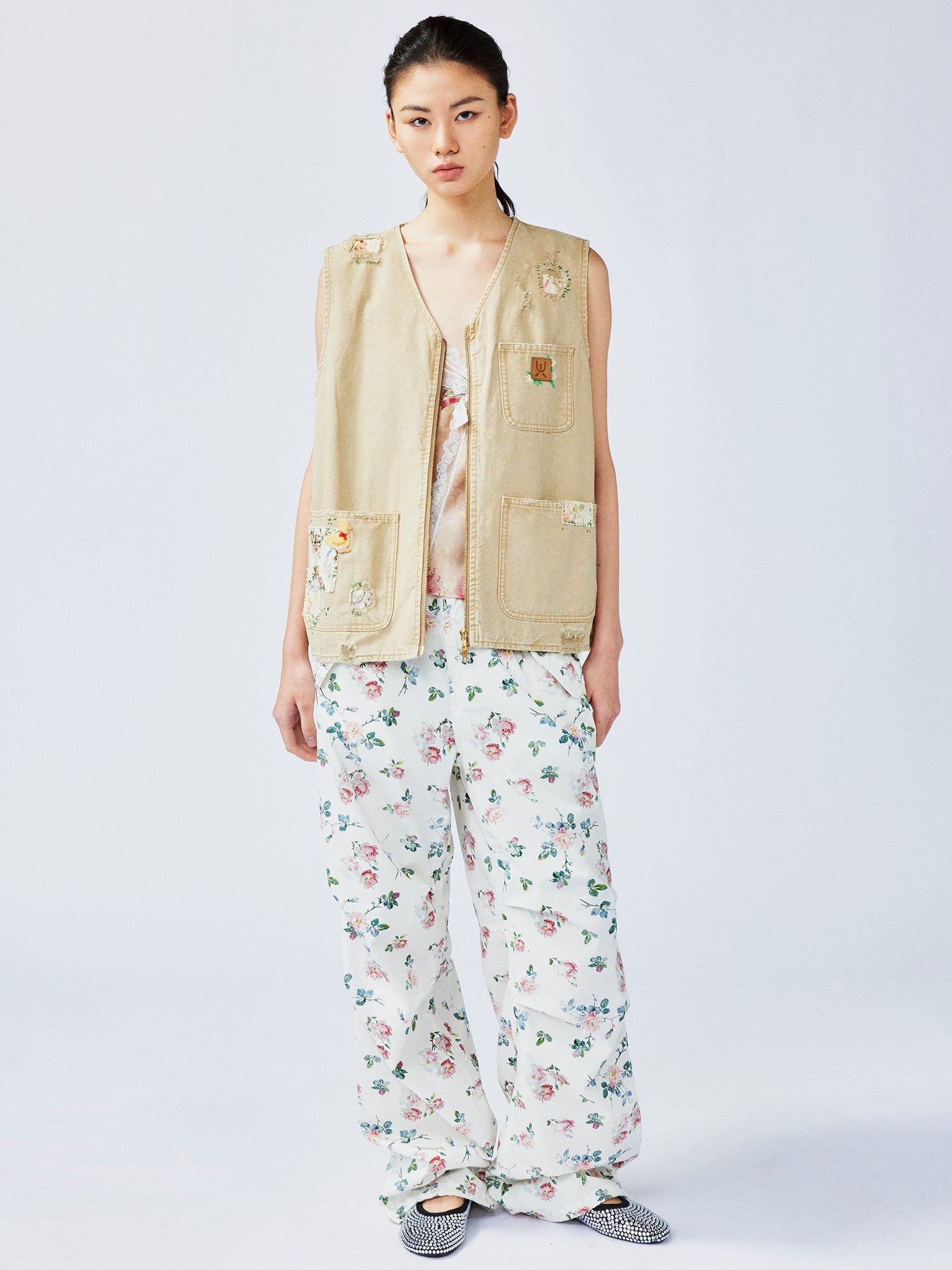 Romantic wallpaper floral parachute pants