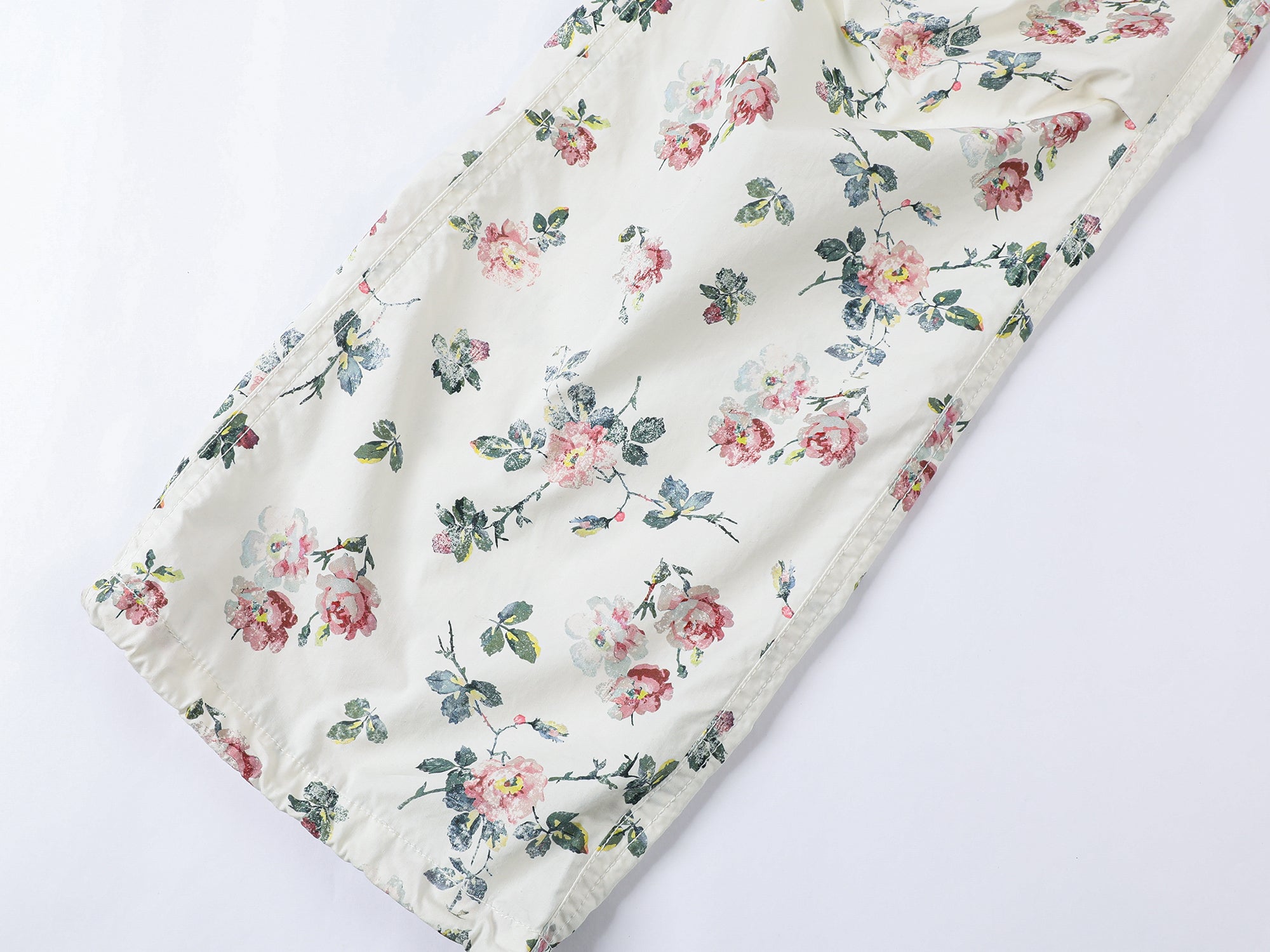 Romantic wallpaper floral parachute pants
