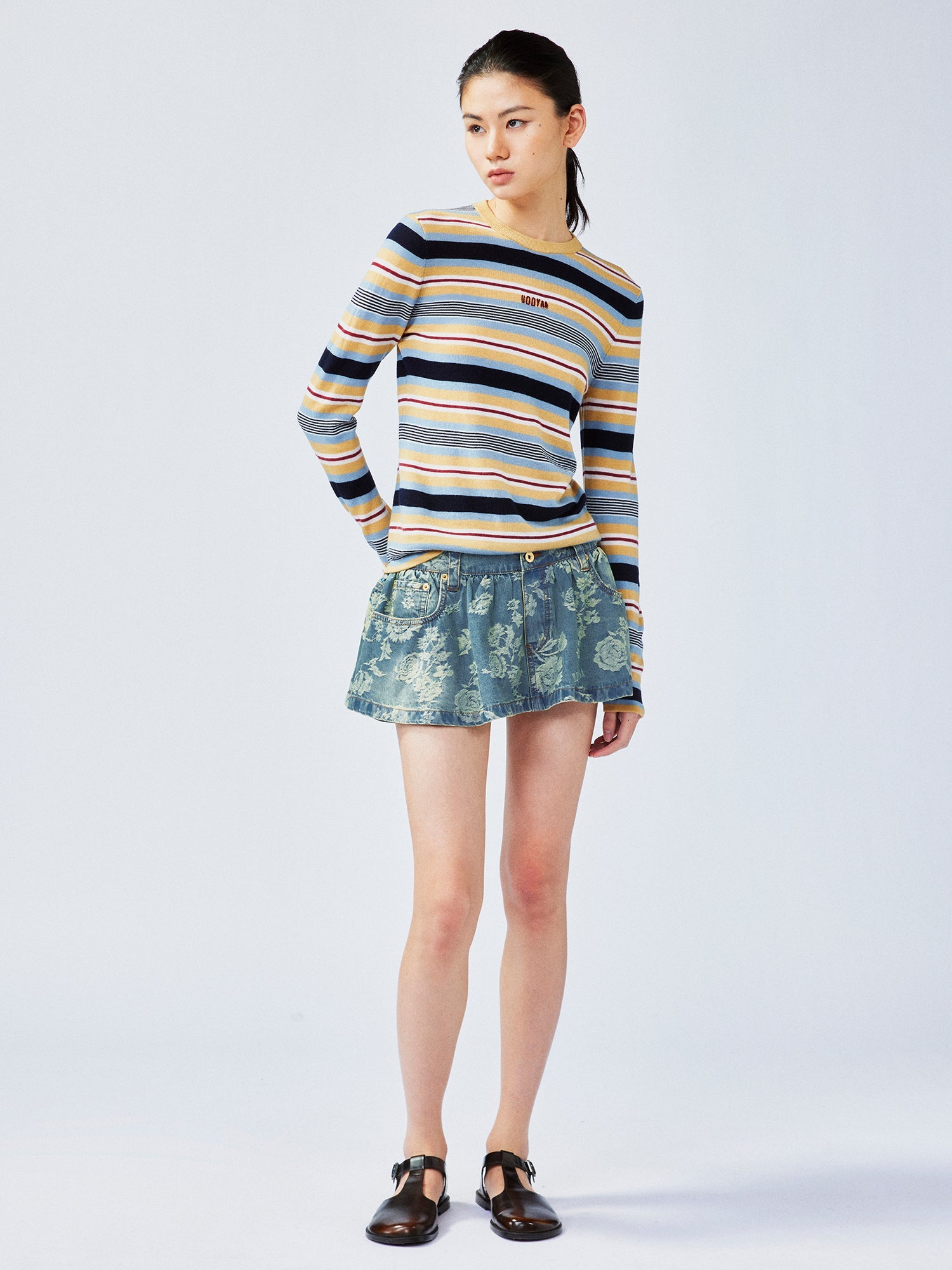 Romantic floral jacquard denim mini skirt