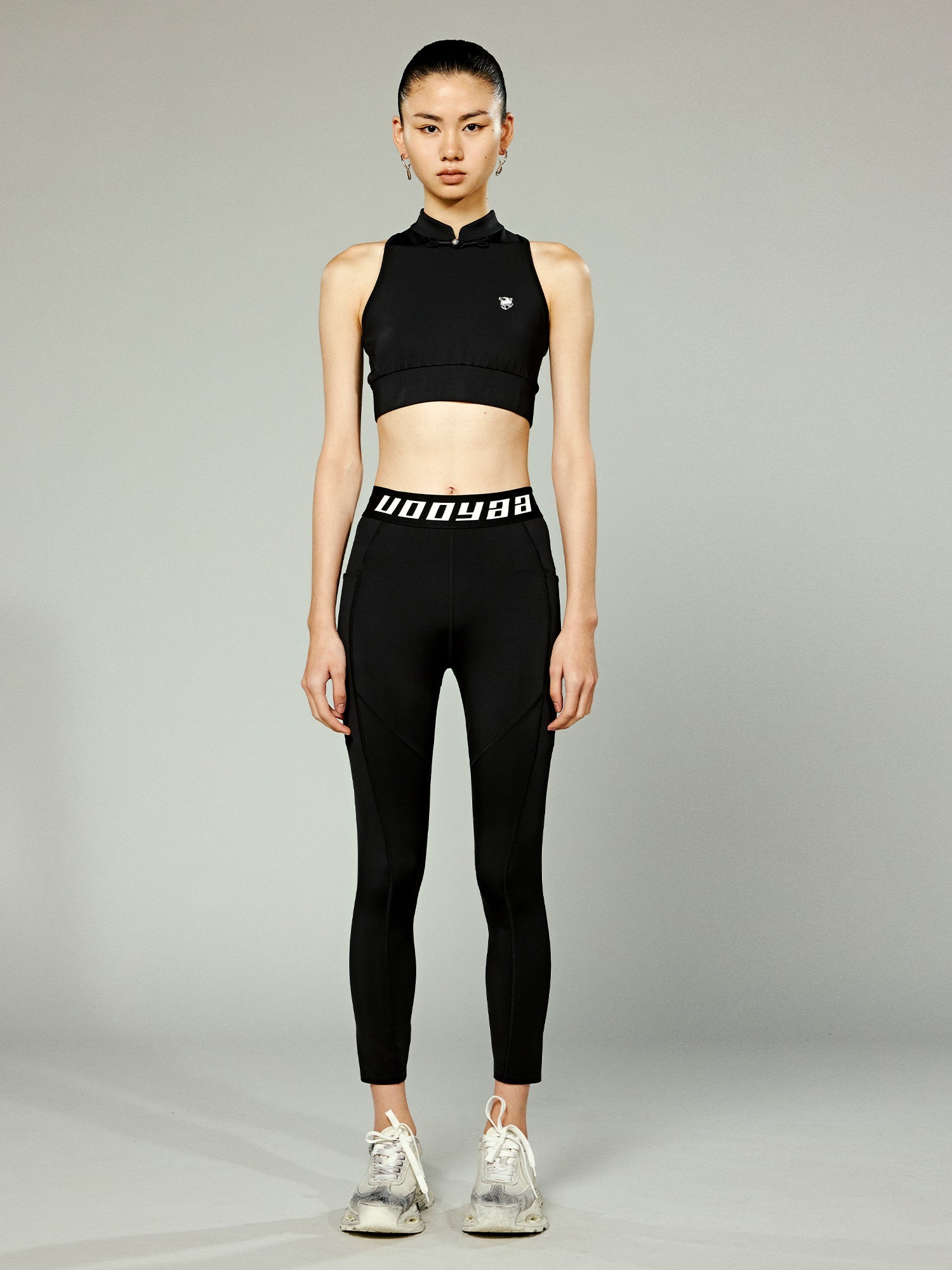 Sports-inspired logo cycling pants