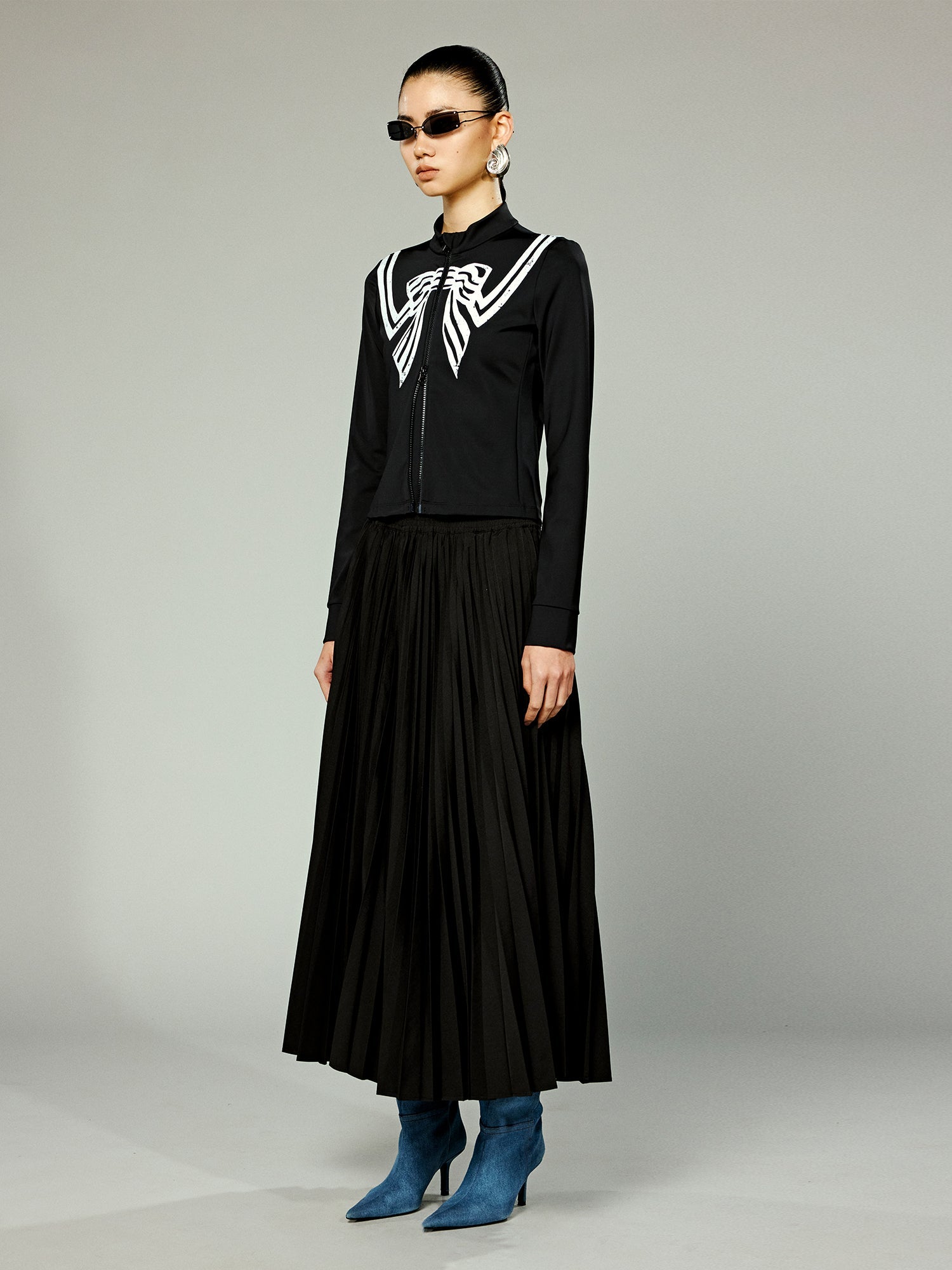 Pop art comic navy collar bow cycling jacket