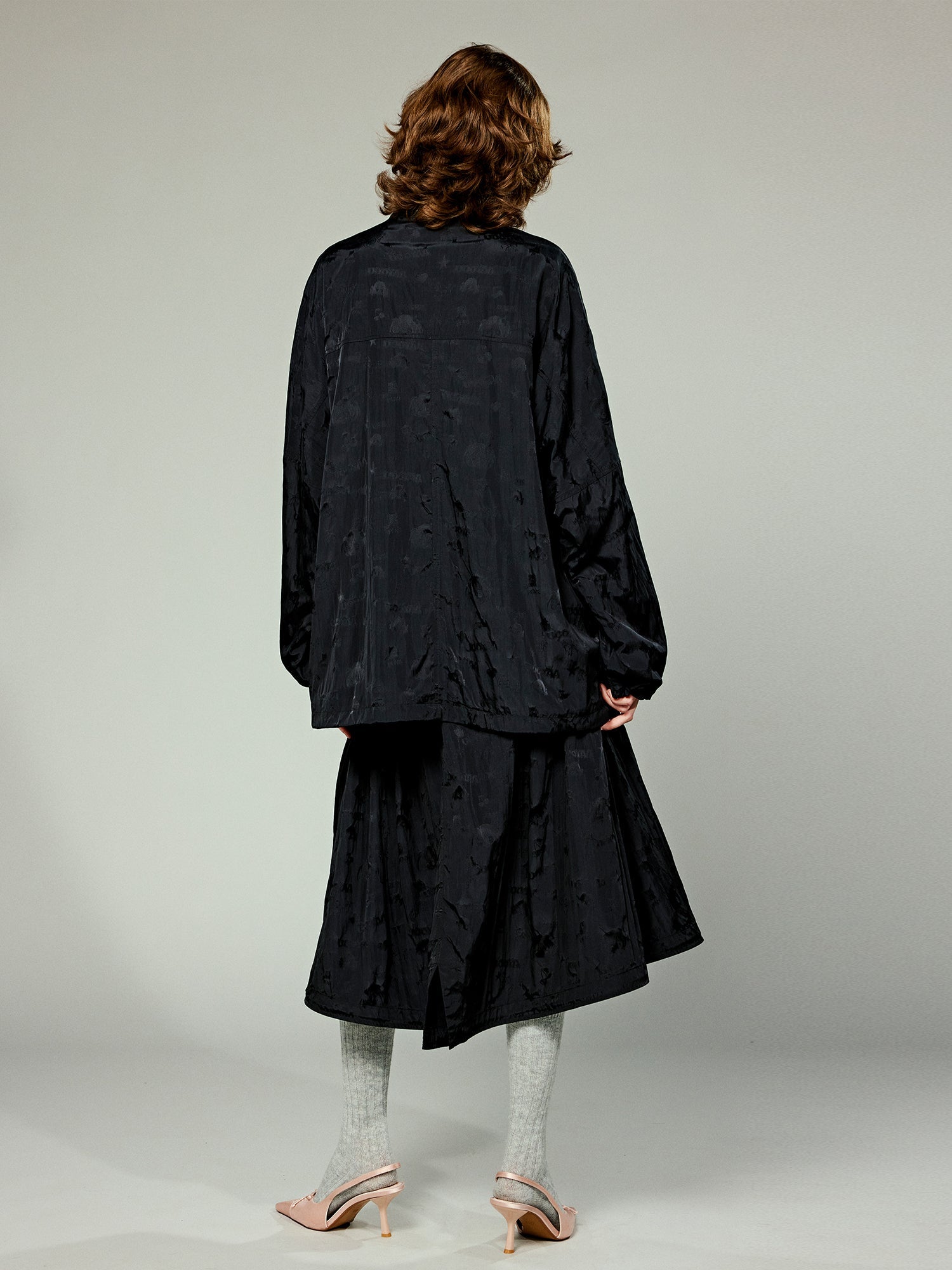 Sporty hunting jacket with jacquard floral design