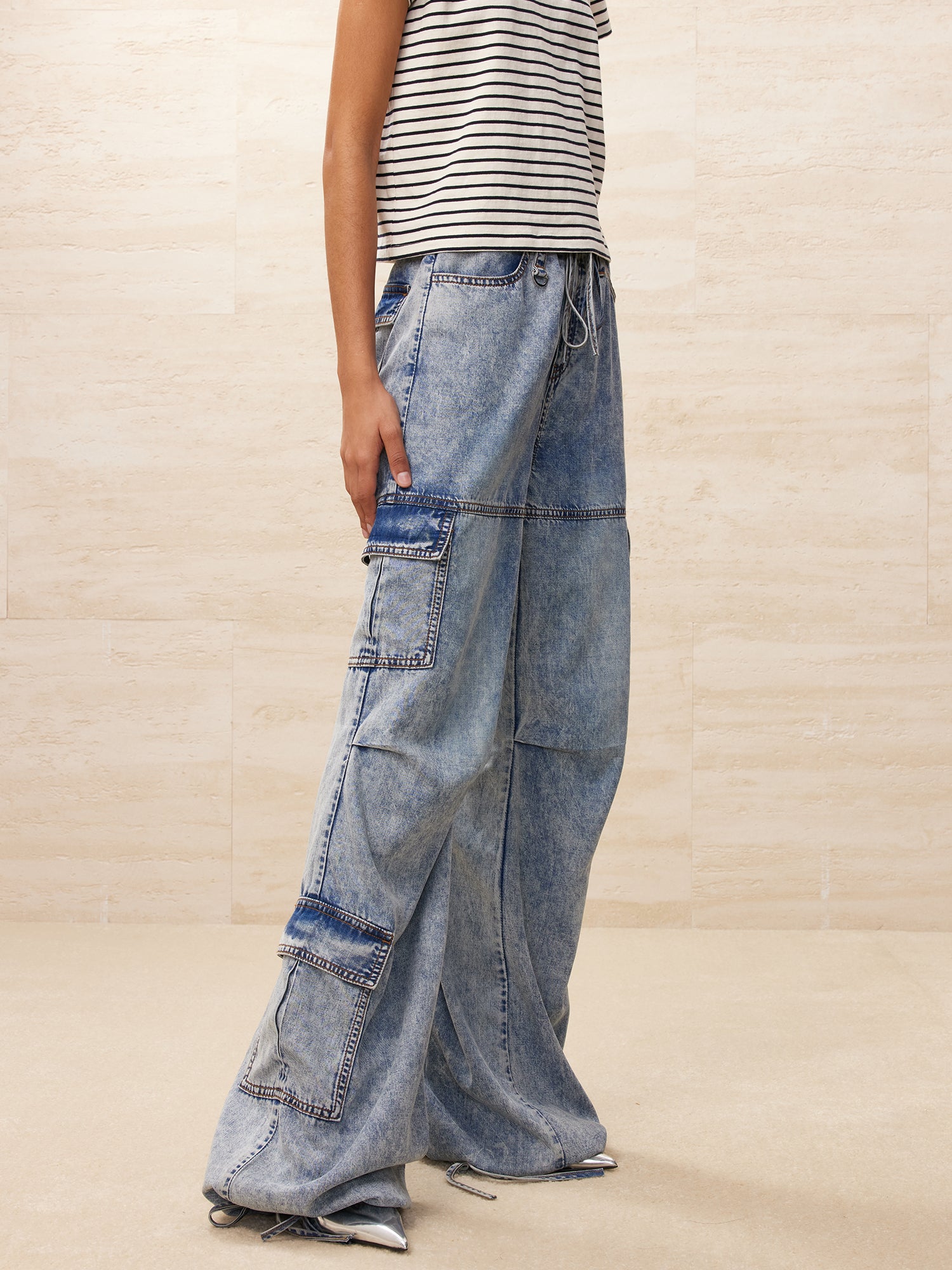 Washed cargo jogger jeans