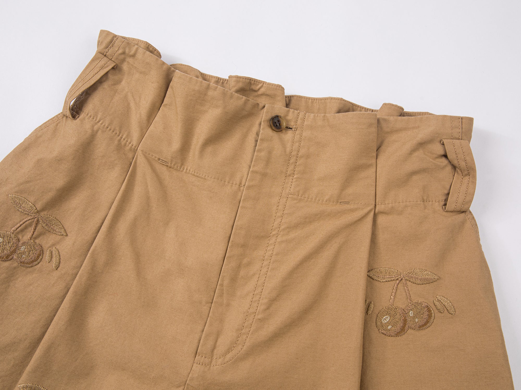 Cherry patterned khaki shorts