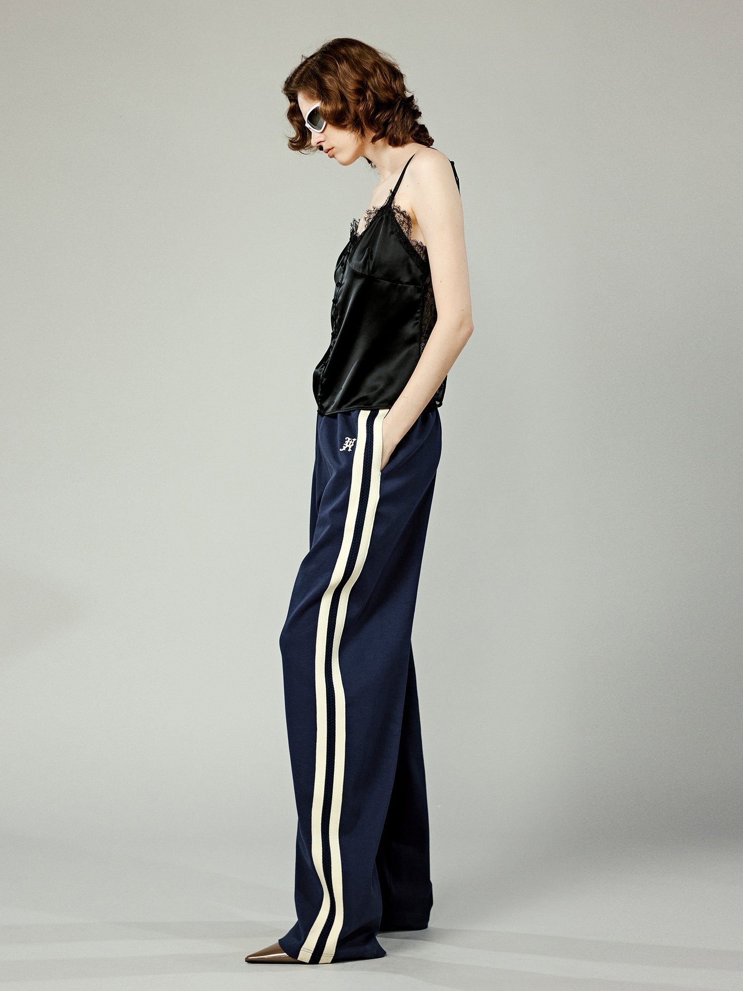 Lace-trimmed cami top in black