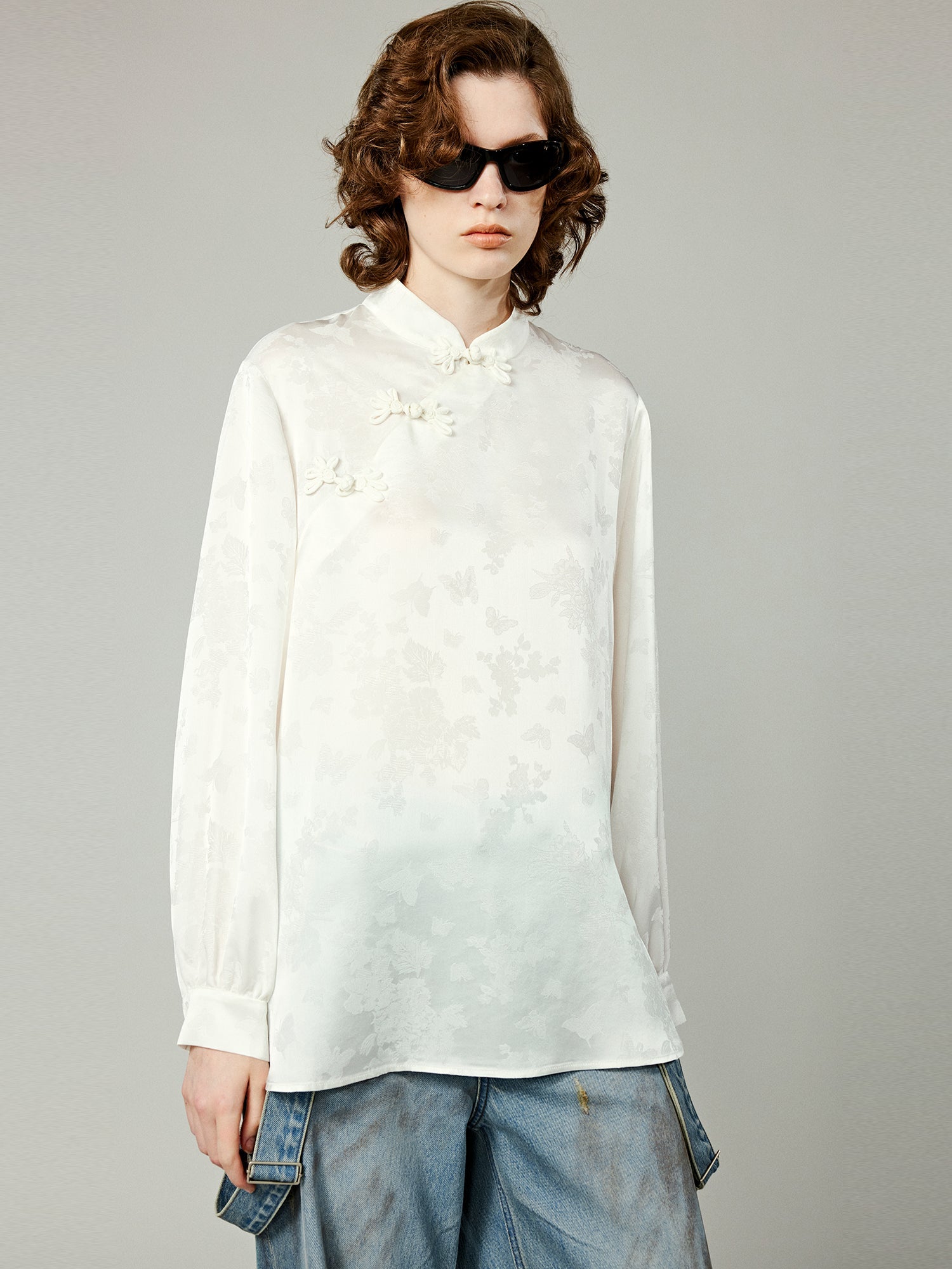 Modern chinese style mandarin collar blouse