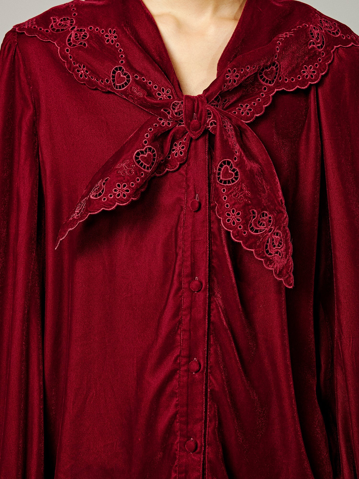 Burgundy velvet sailor collar shirt