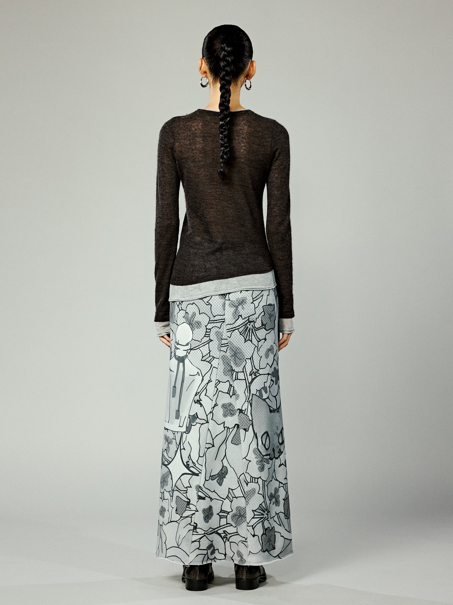 Asymmetrical hem layered look pullover sweater