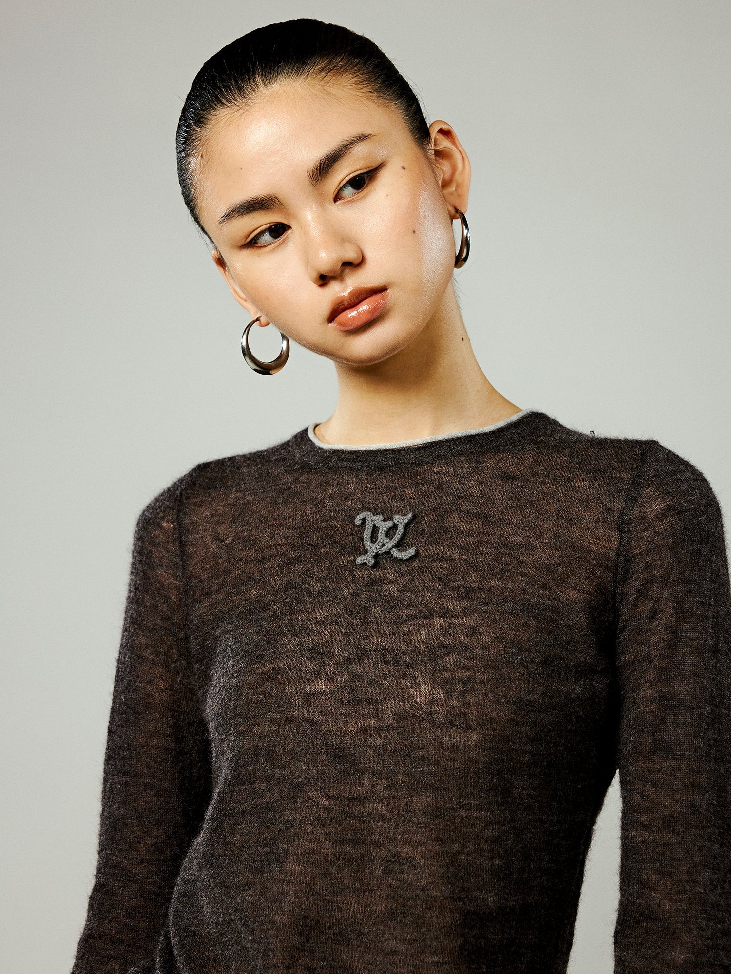 Asymmetrical hem layered look pullover sweater