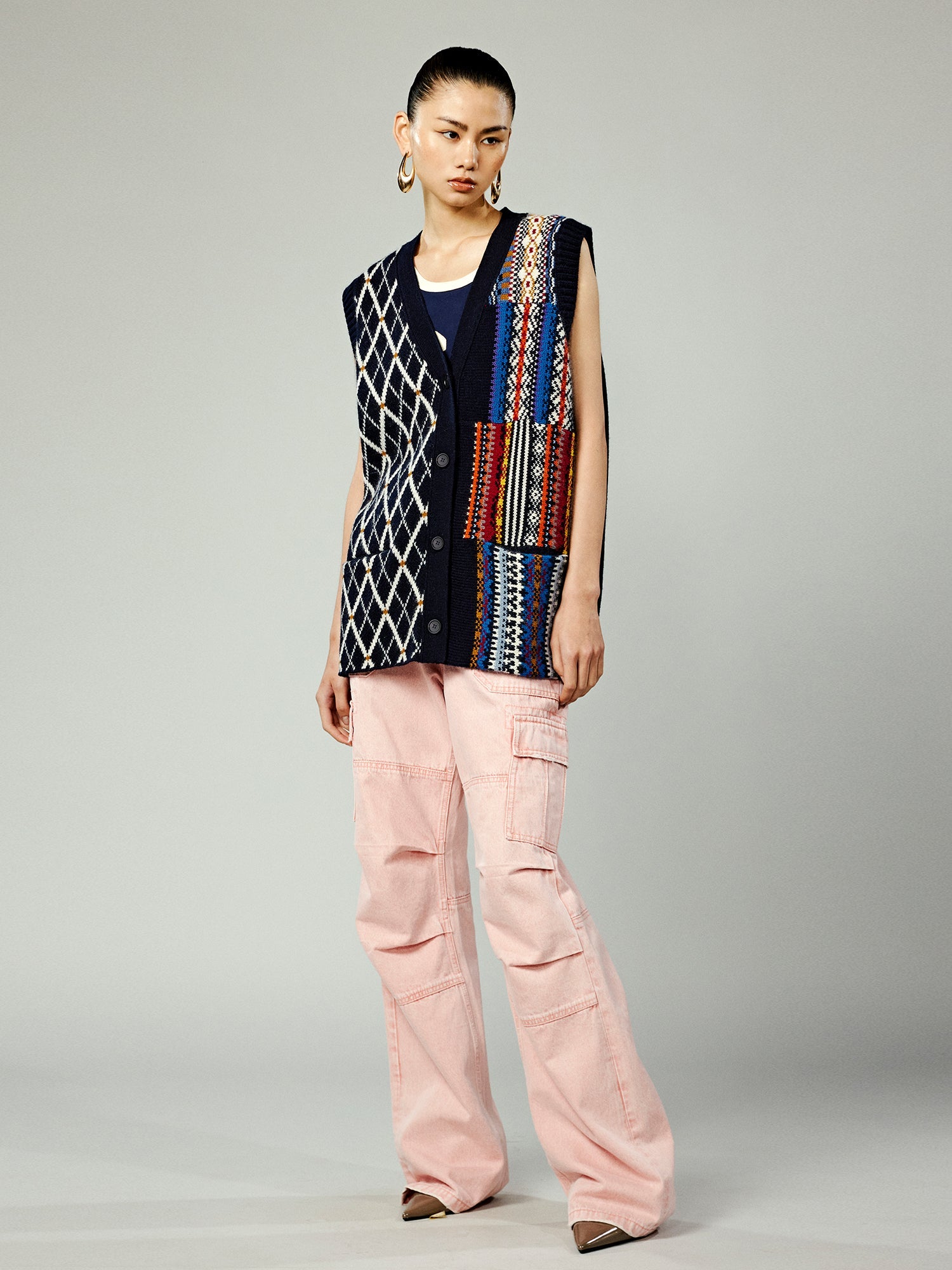 Buttoned fairisle wool vest