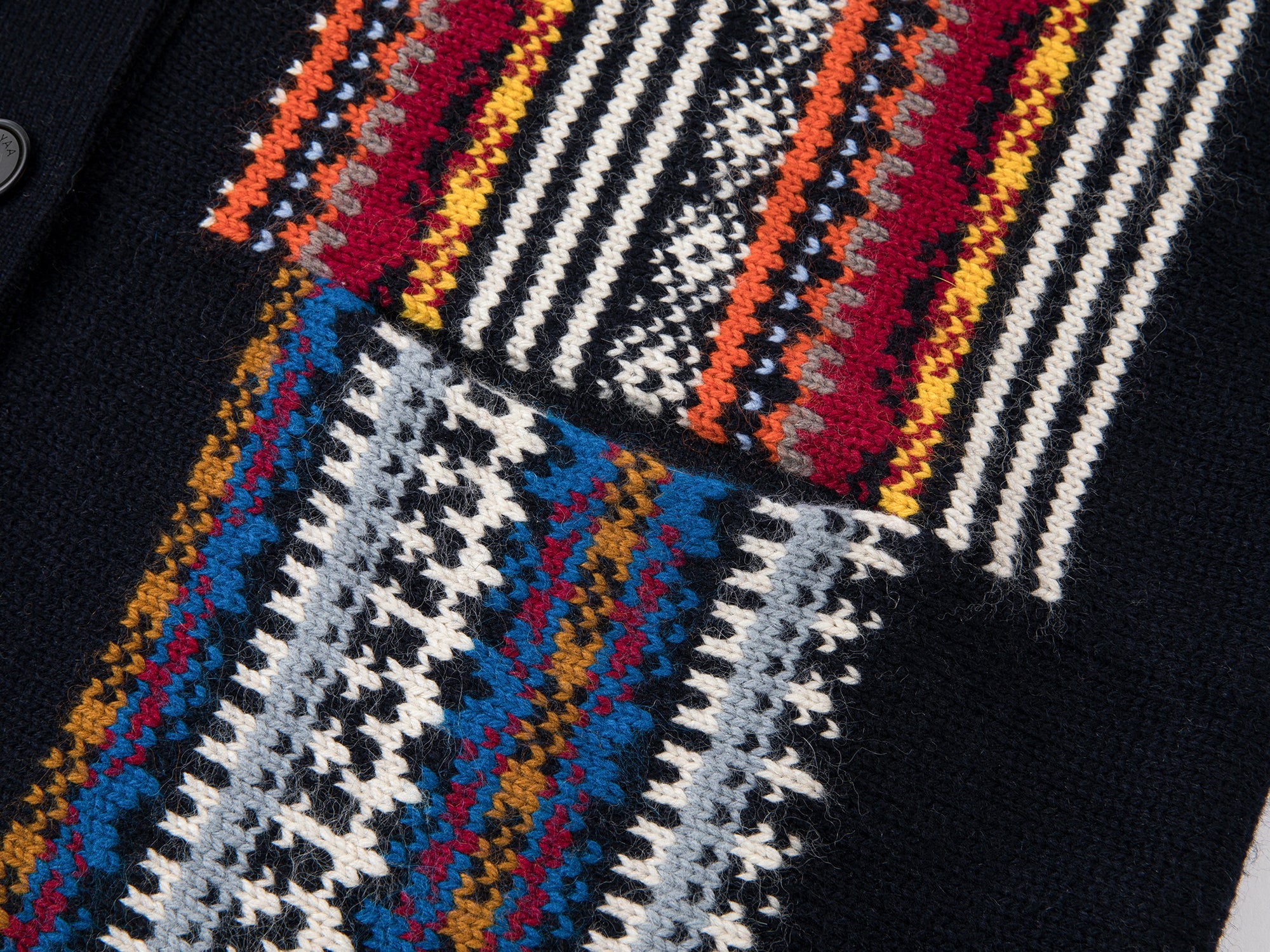 Buttoned fairisle wool vest