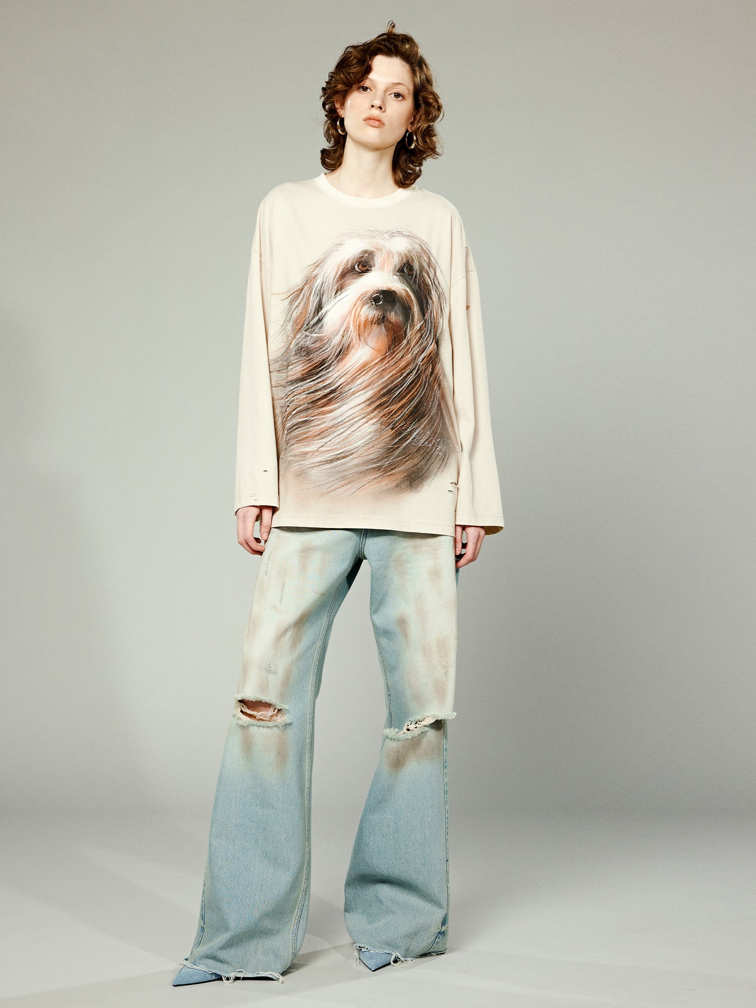 Long sleeve t-shirt with windswept dog design