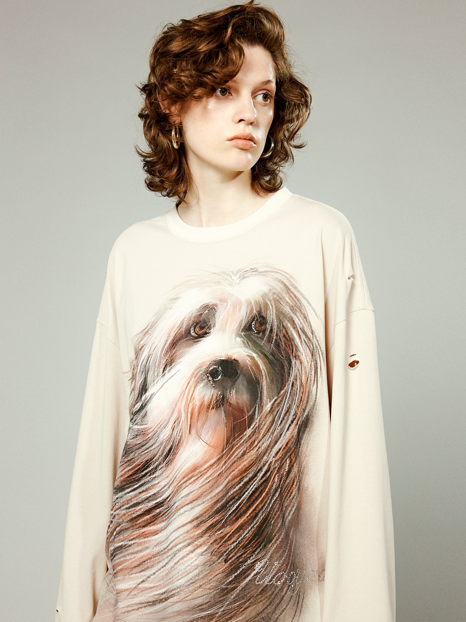 Long sleeve t-shirt with windswept dog design