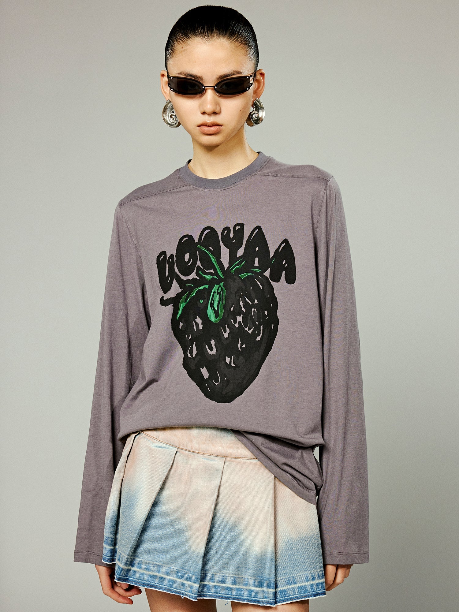 Strawberry flocked print t-shirt