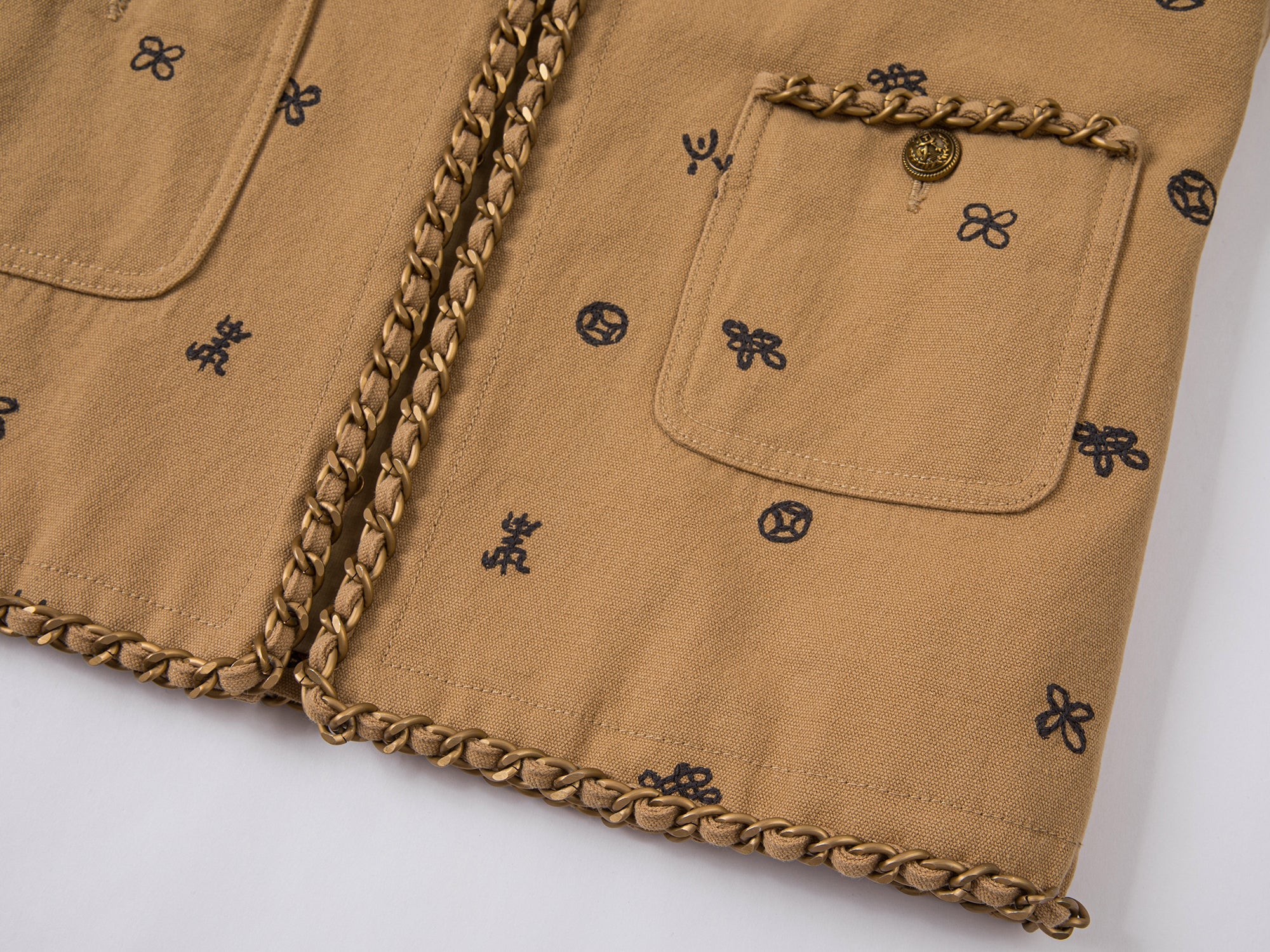 Chinese-style embroidered collarless jacket