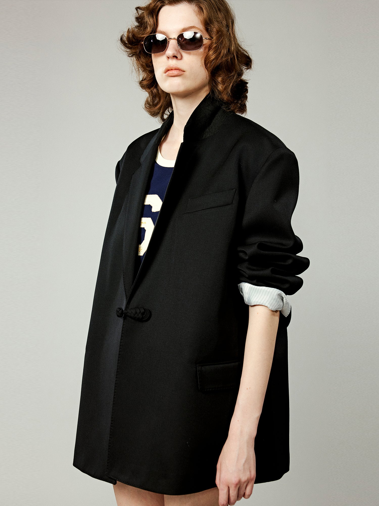 Modern chinese-style diagonal placket buttoned blazer