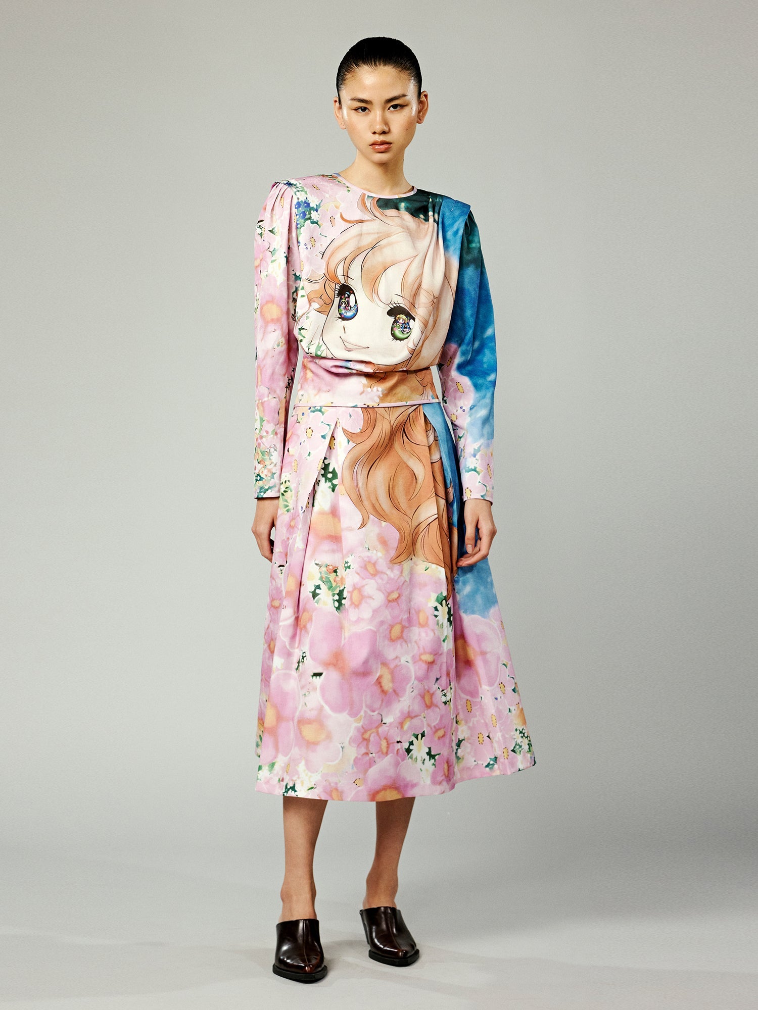 Colorful comic girl long sleeved top