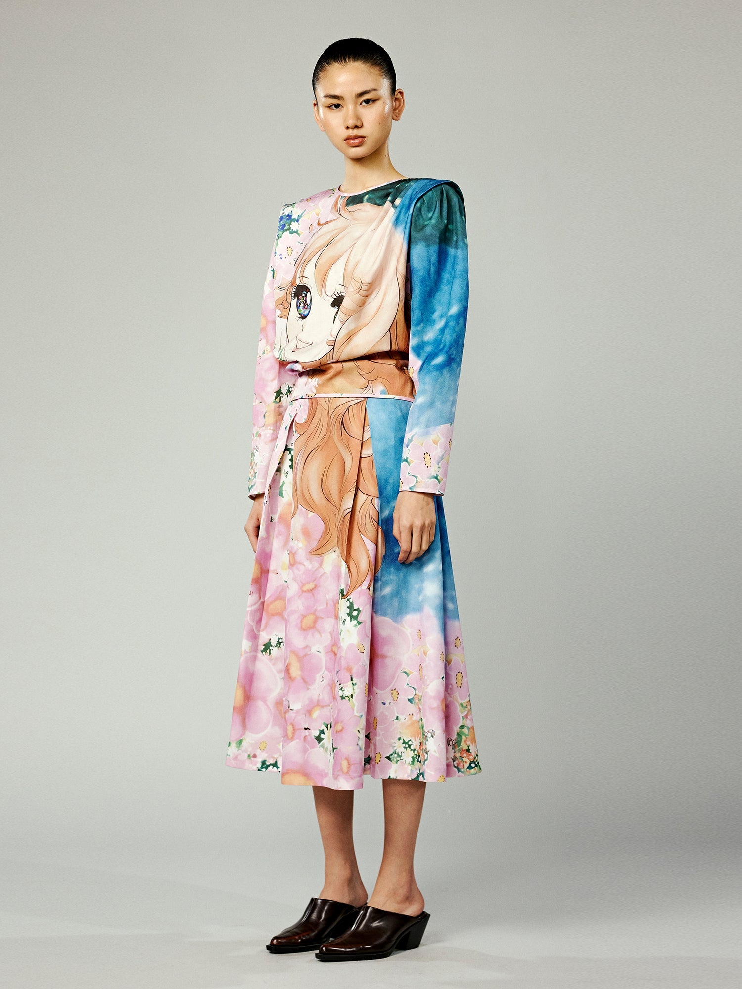 Colorful comic girl long sleeved top