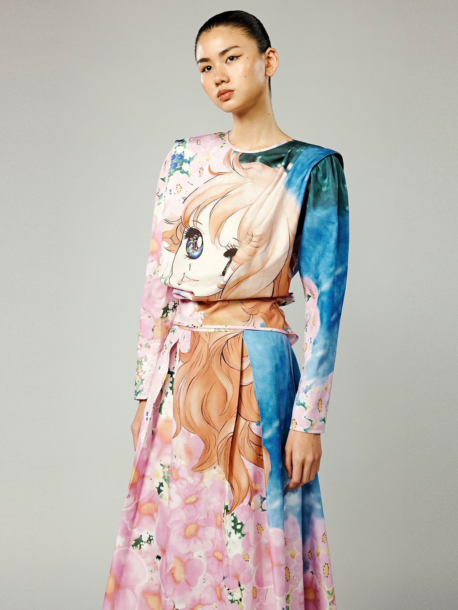 Colorful comic girl long sleeved top