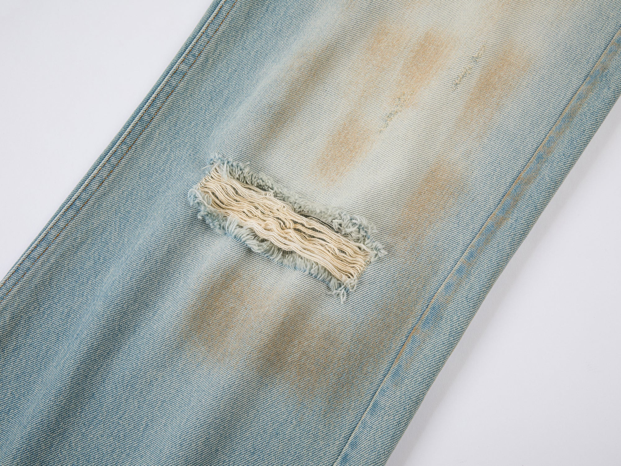 Distressed Wash Ripped Jeans