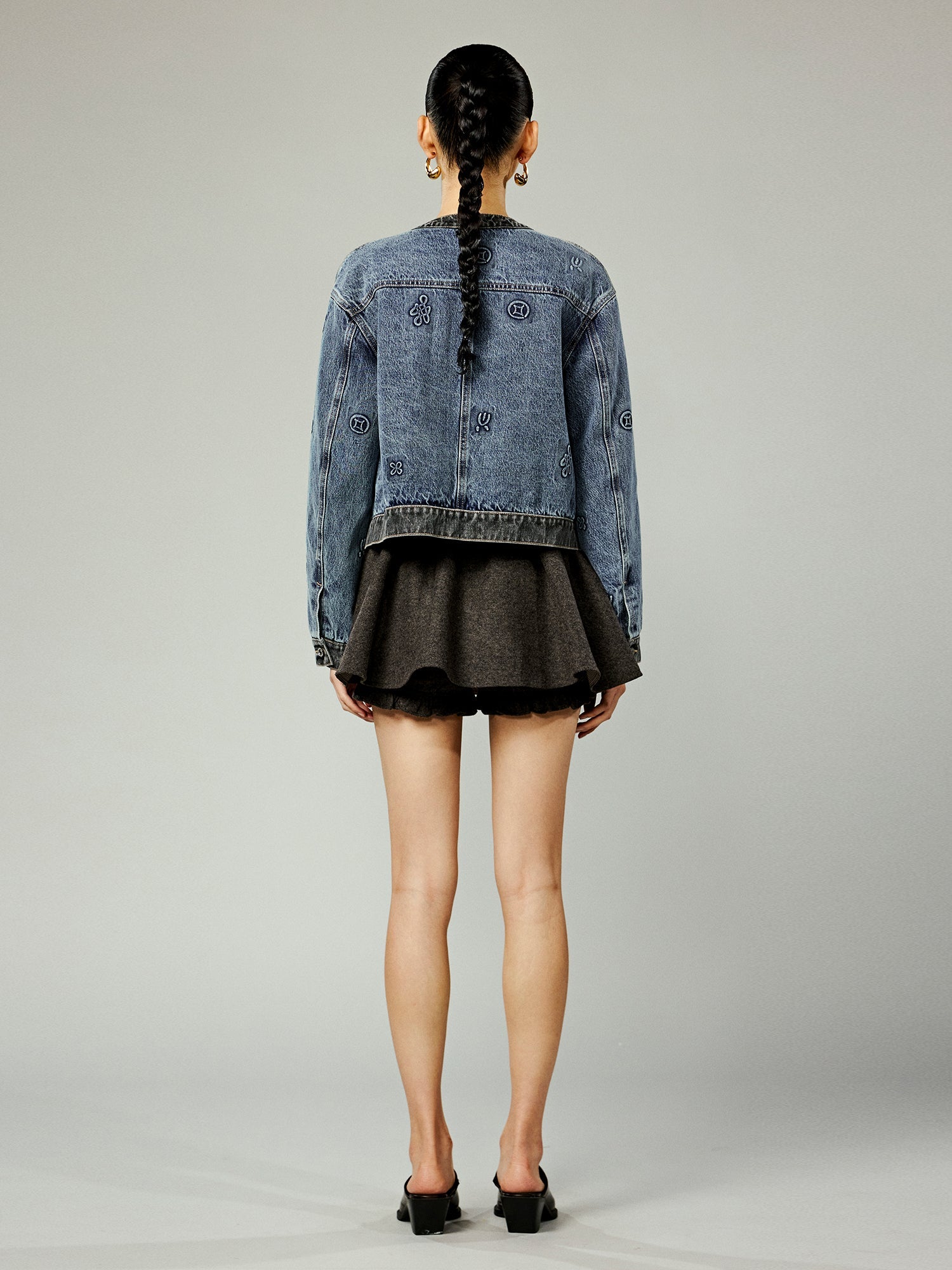 Chinese-style denim collarless jacket