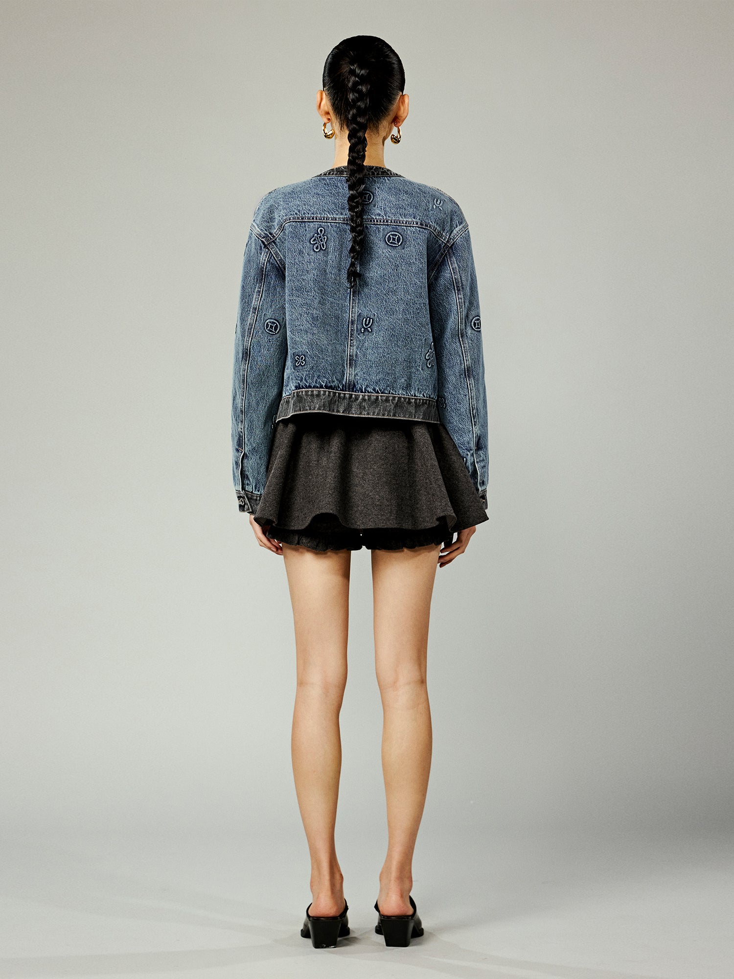 Sporty ruffle hem tweed skort in grey