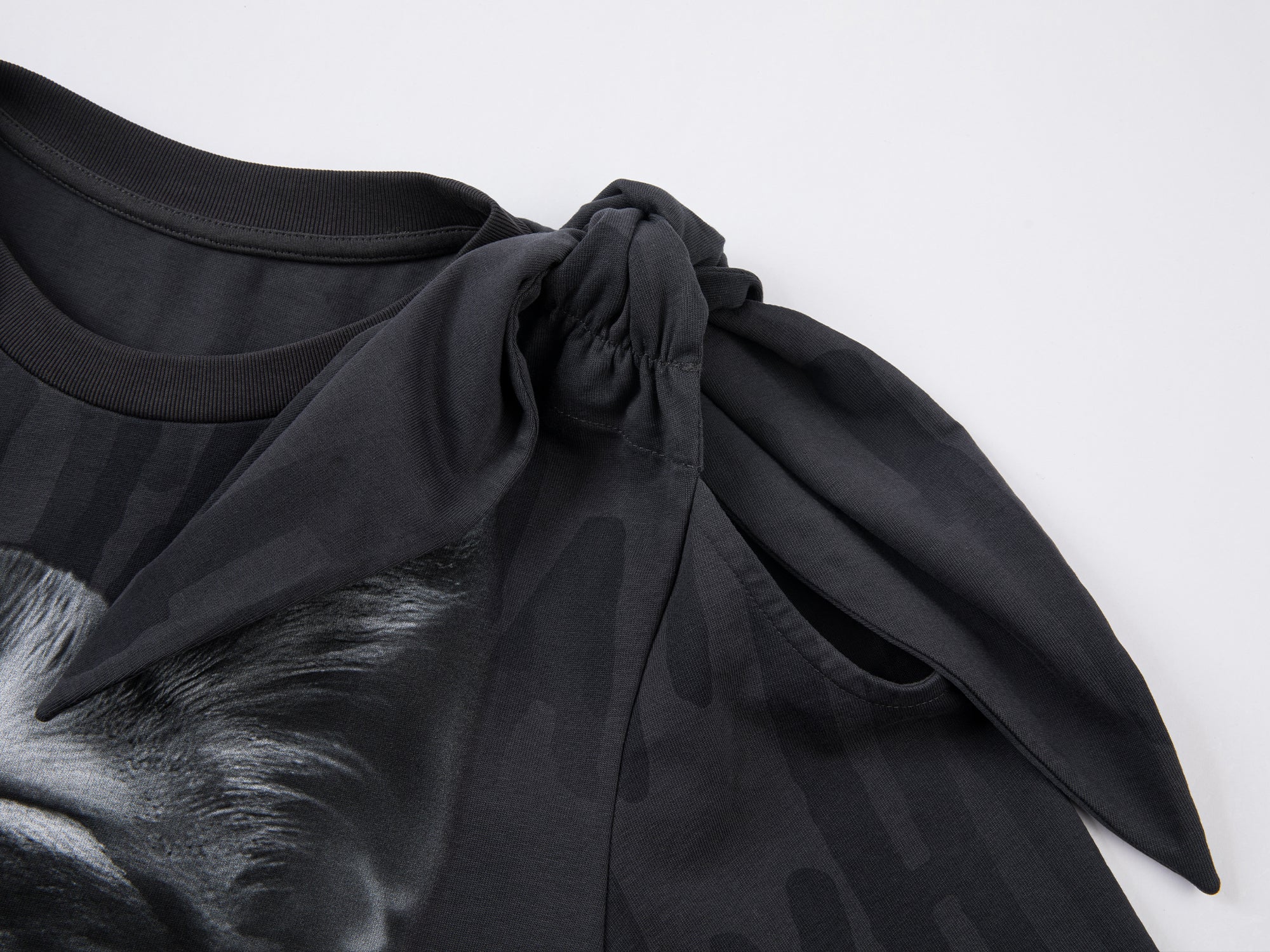 Playful dress with cat print