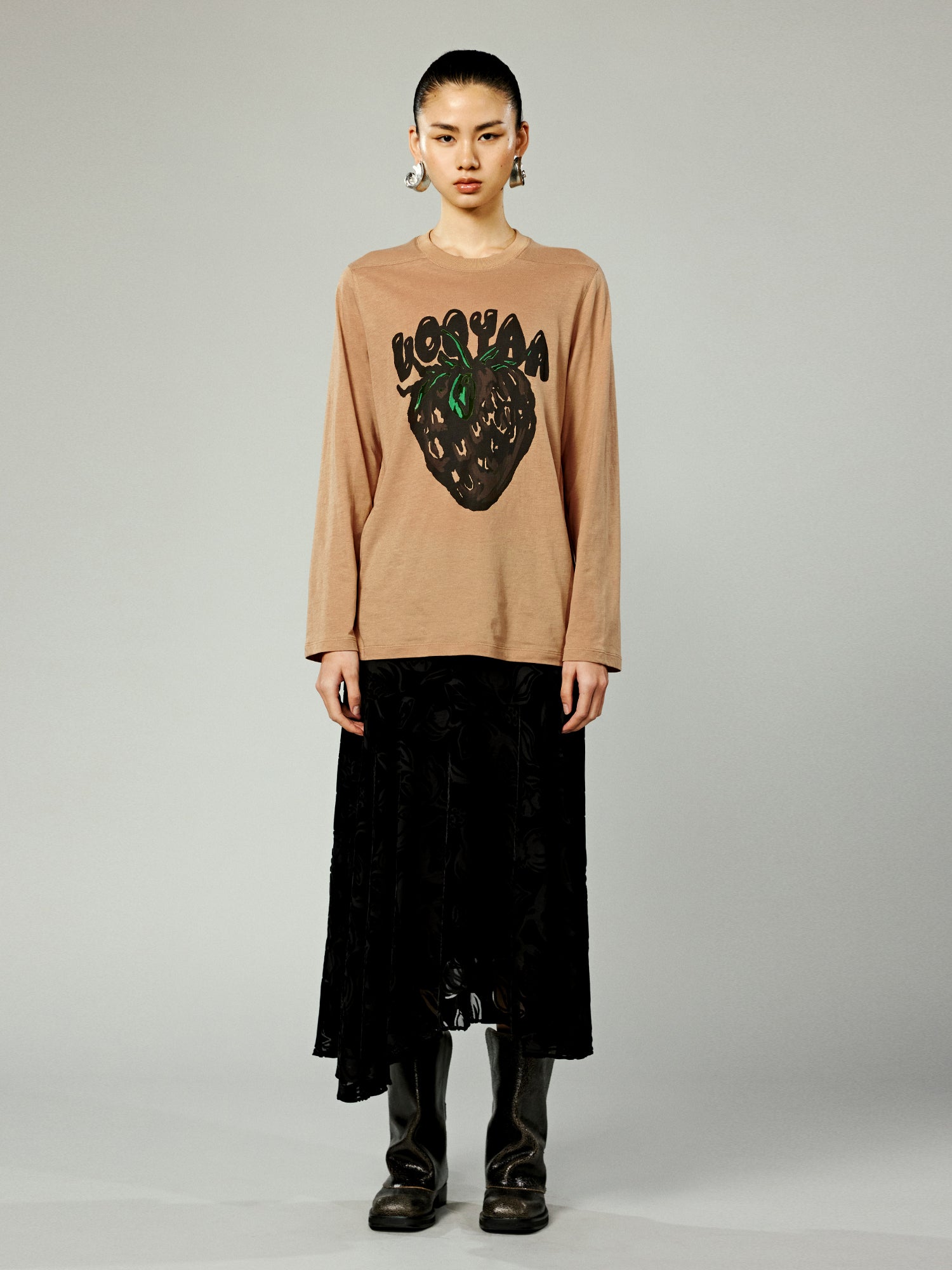 Graffiti strawberry long-sleeve t-shirt