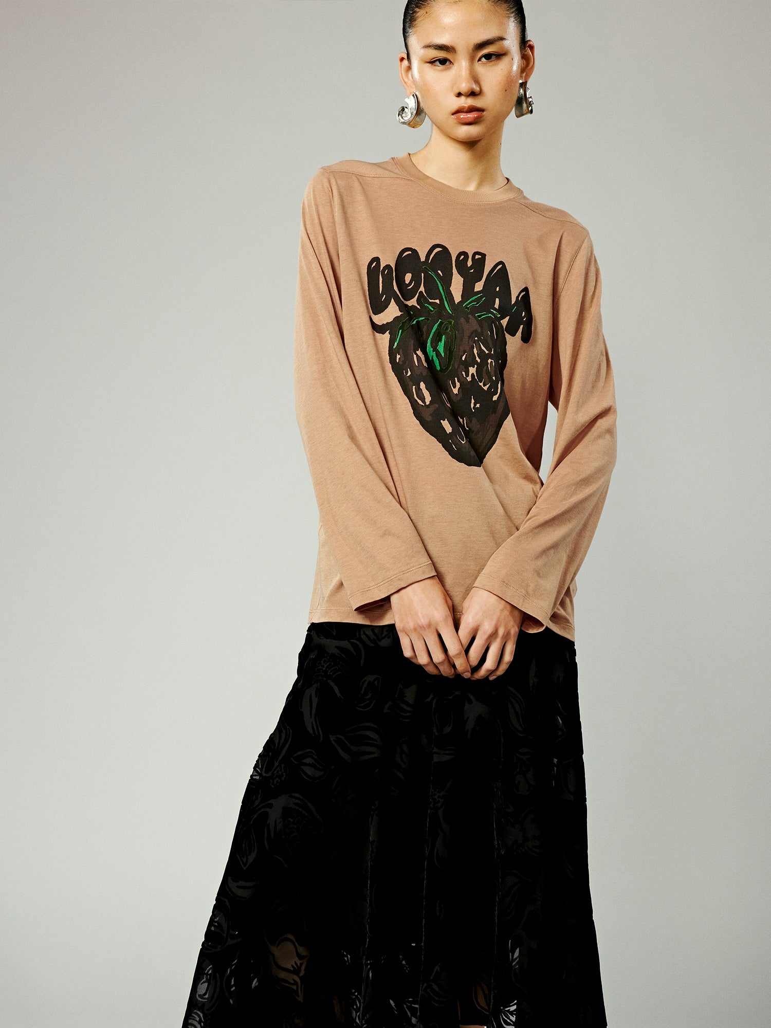 Graffiti strawberry long-sleeve t-shirt