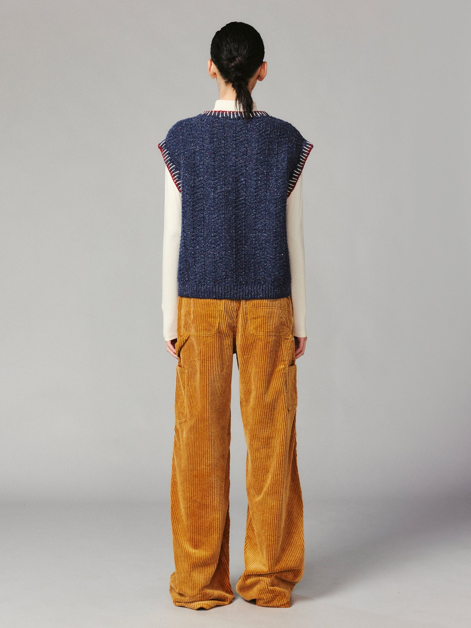 ''Panda and Bear" knitted v-neck sweater vest