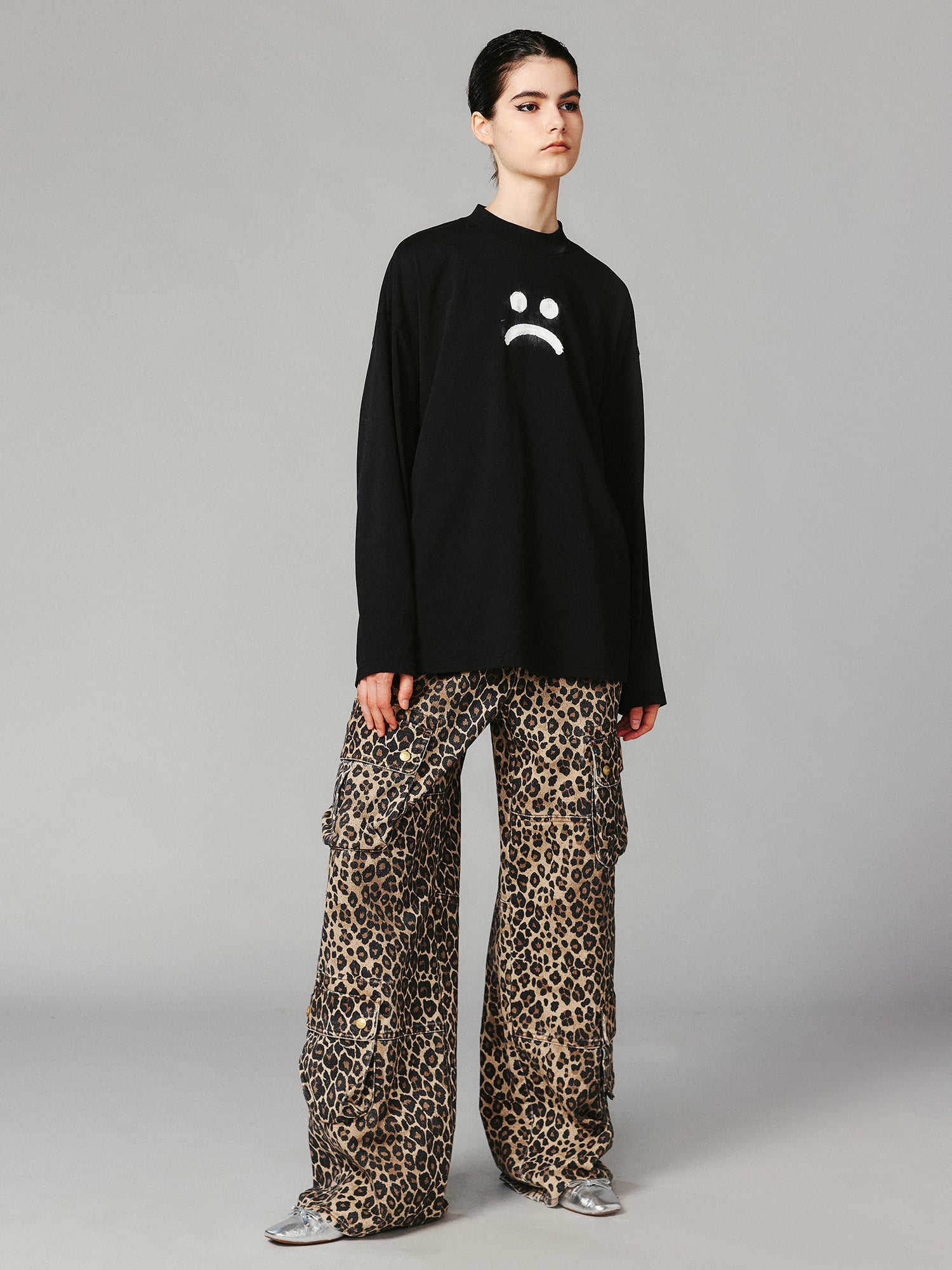 Crying face long-sleeve T-shirt