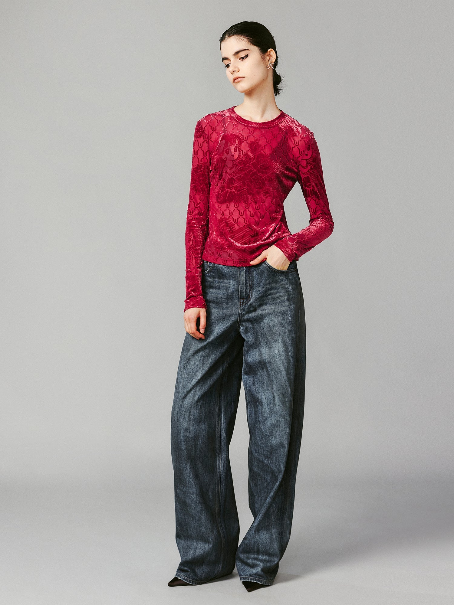 Anime girl velvet burnout t-shirt