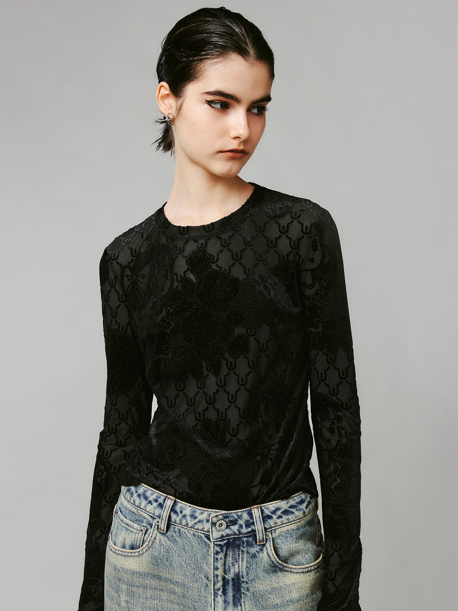 Anime girl velvet burnout t-shirt