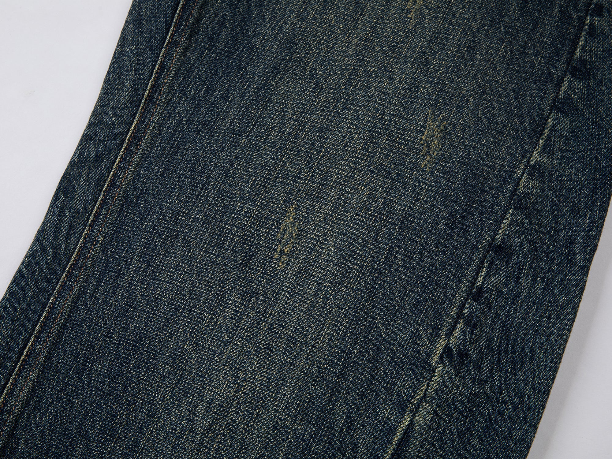 Washed curved blade jeans