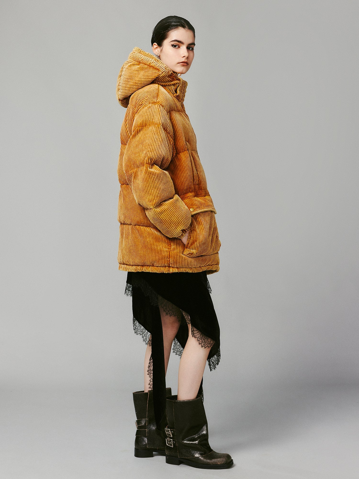 Asymetric ruffled tiered skirt