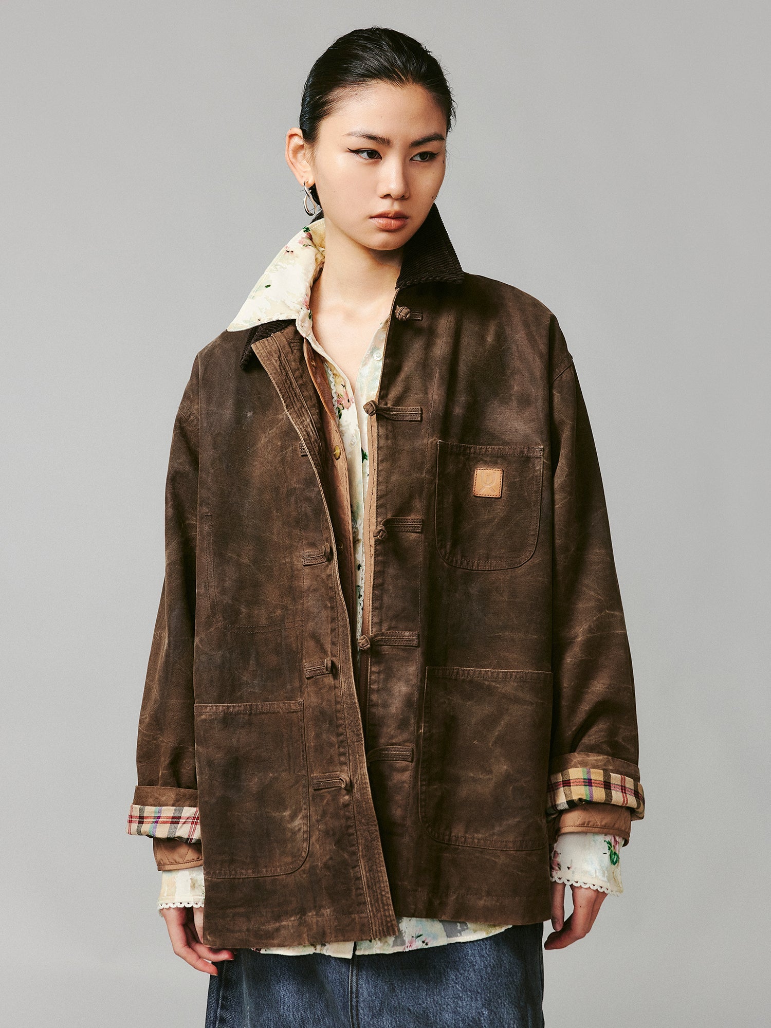 Vintage-inspired Chinese knot button workwear jacket