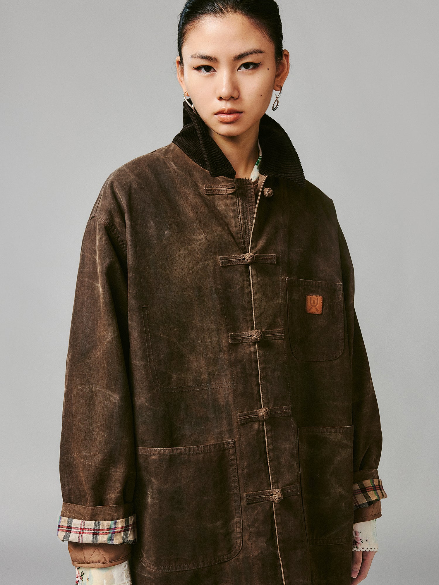 Vintage-inspired Chinese knot button workwear jacket
