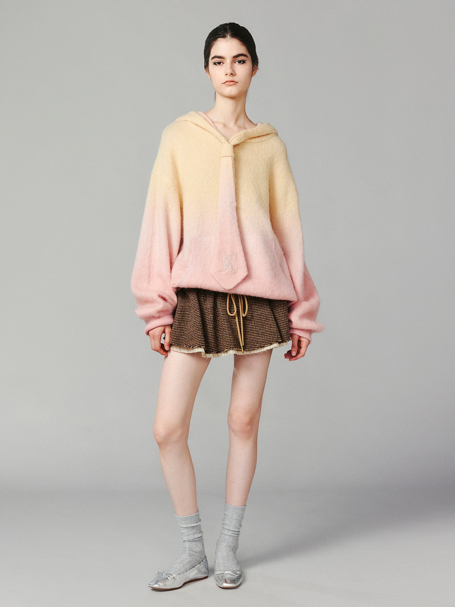 Gradient color tie-dye hooded pullover sweater