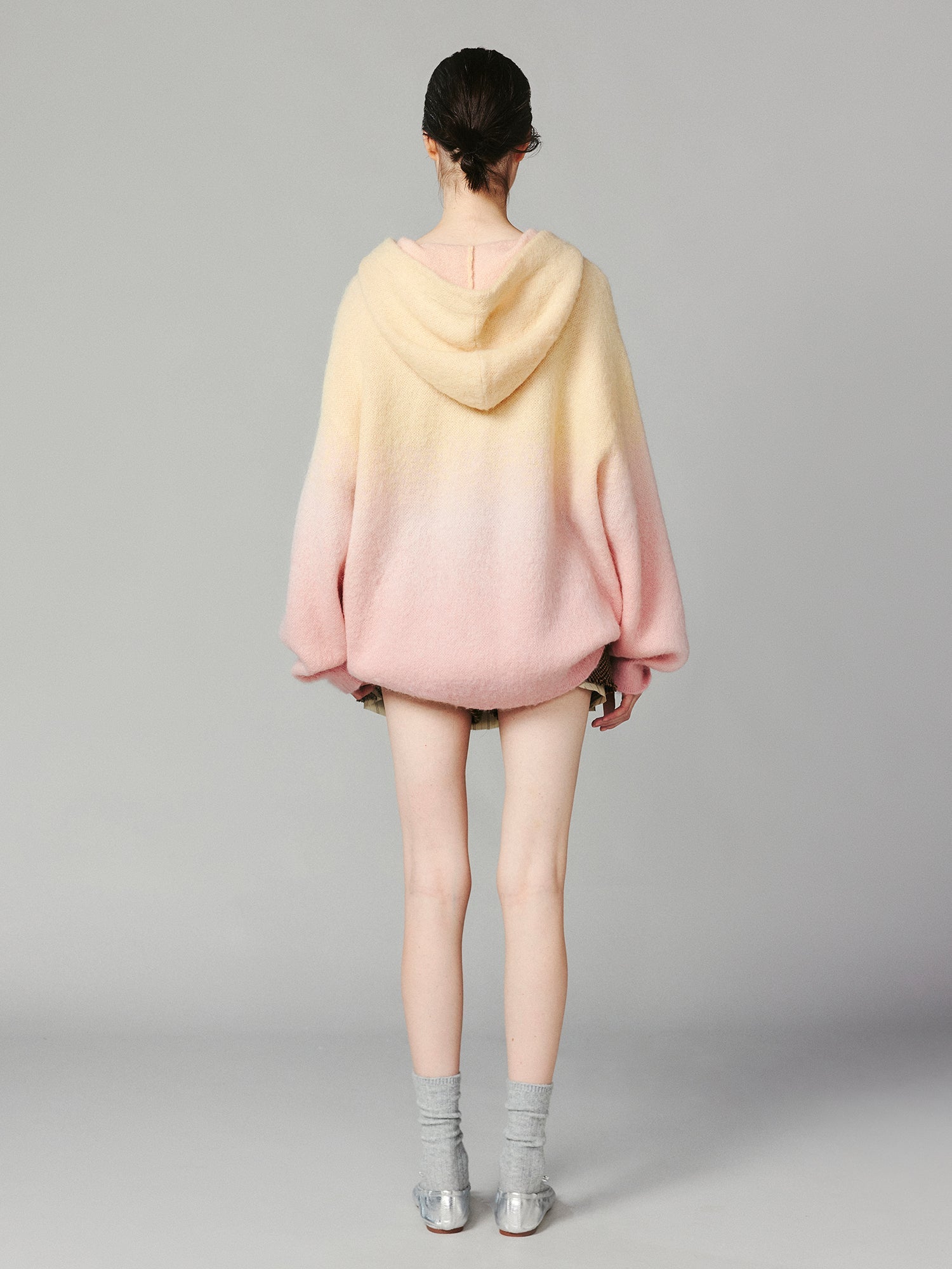 Gradient color tie-dye hooded pullover sweater