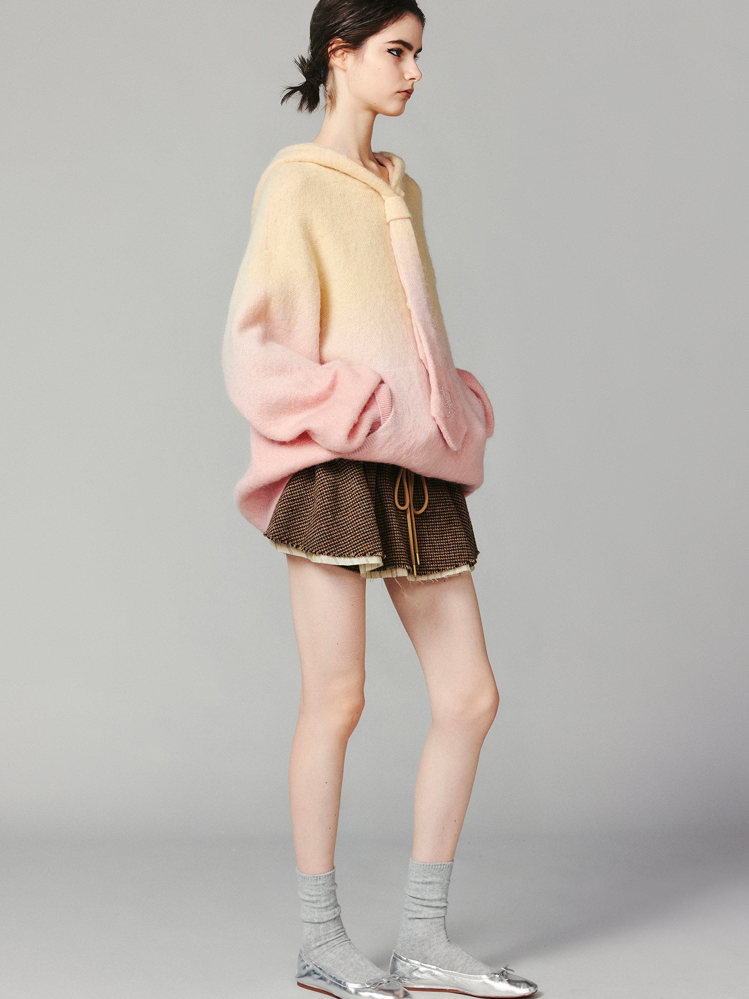 Gradient color tie-dye hooded pullover sweater