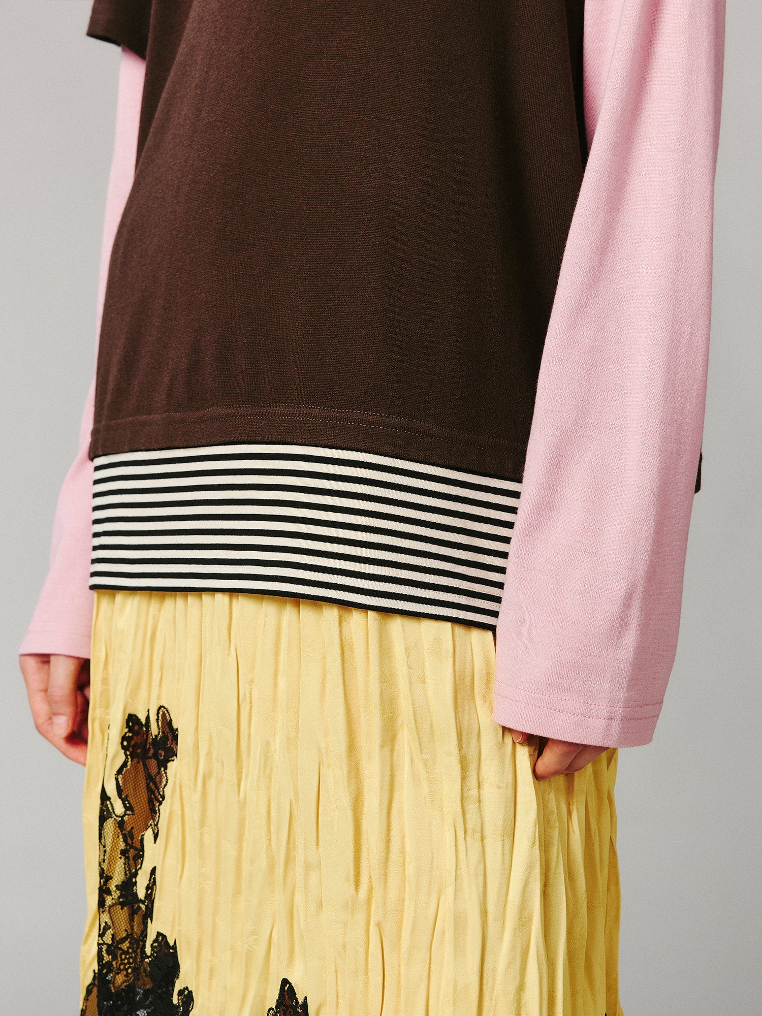 Color-block faux-layered long sleeve T-shirt